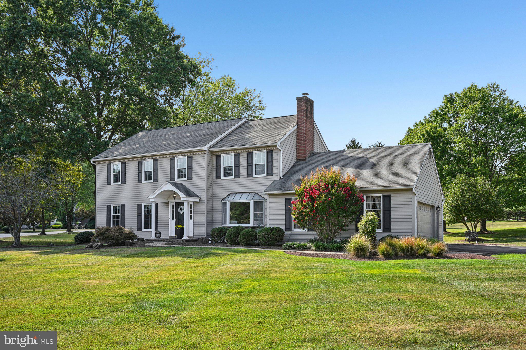 LOCKWOOD CHASE - Residential