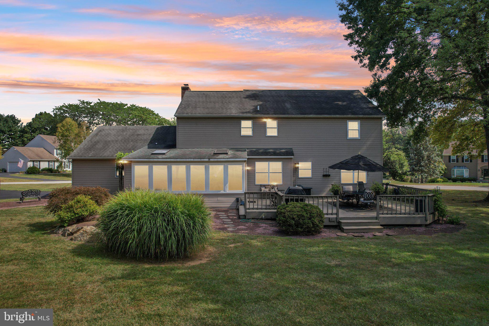 LOCKWOOD CHASE - Residential