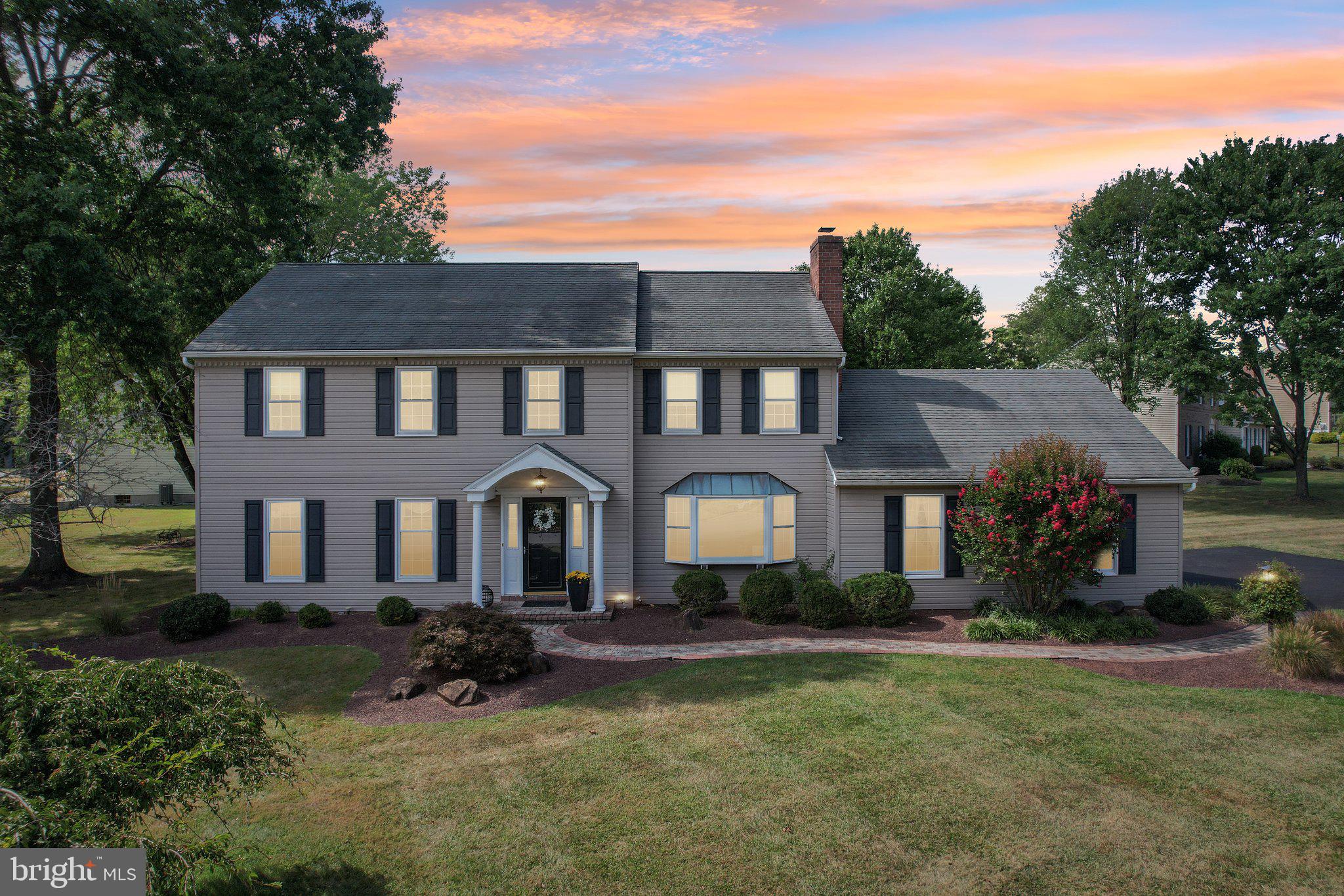 LOCKWOOD CHASE - Residential