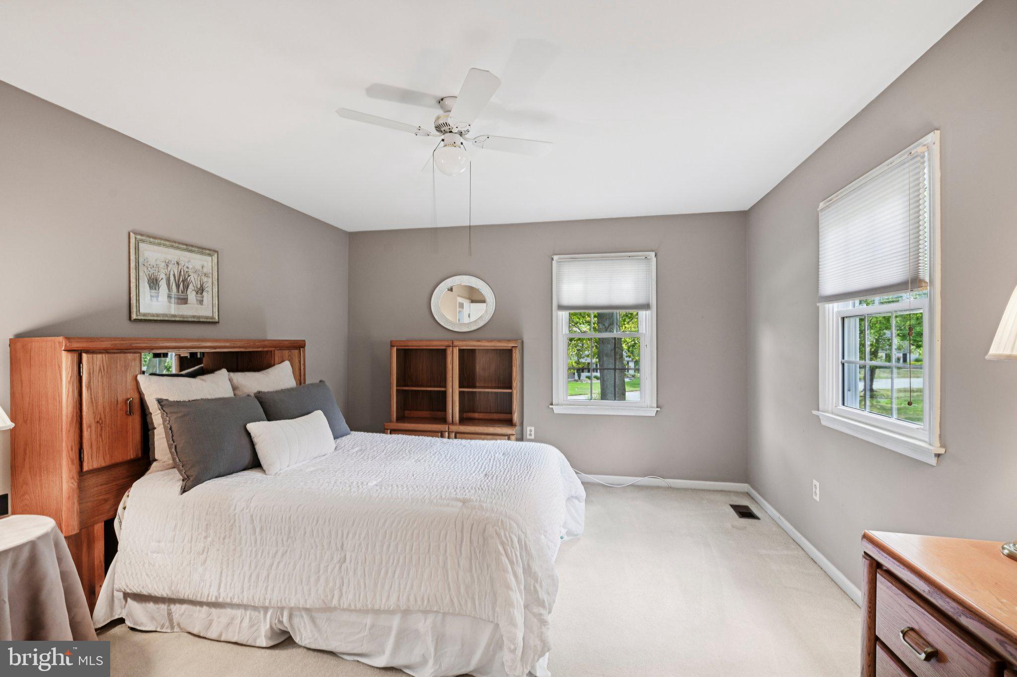 LOCKWOOD CHASE - Residential