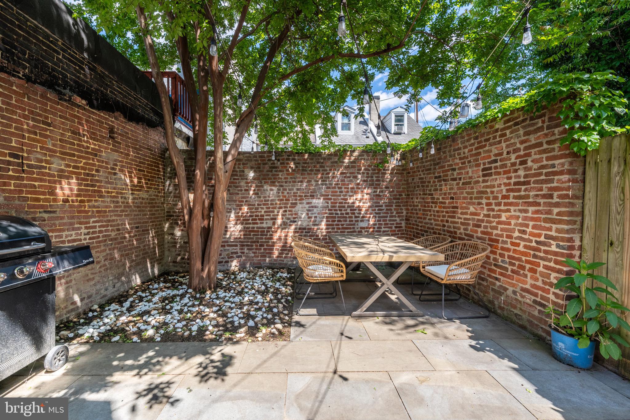 FELLS POINT HISTORIC DISTRICT - Residential