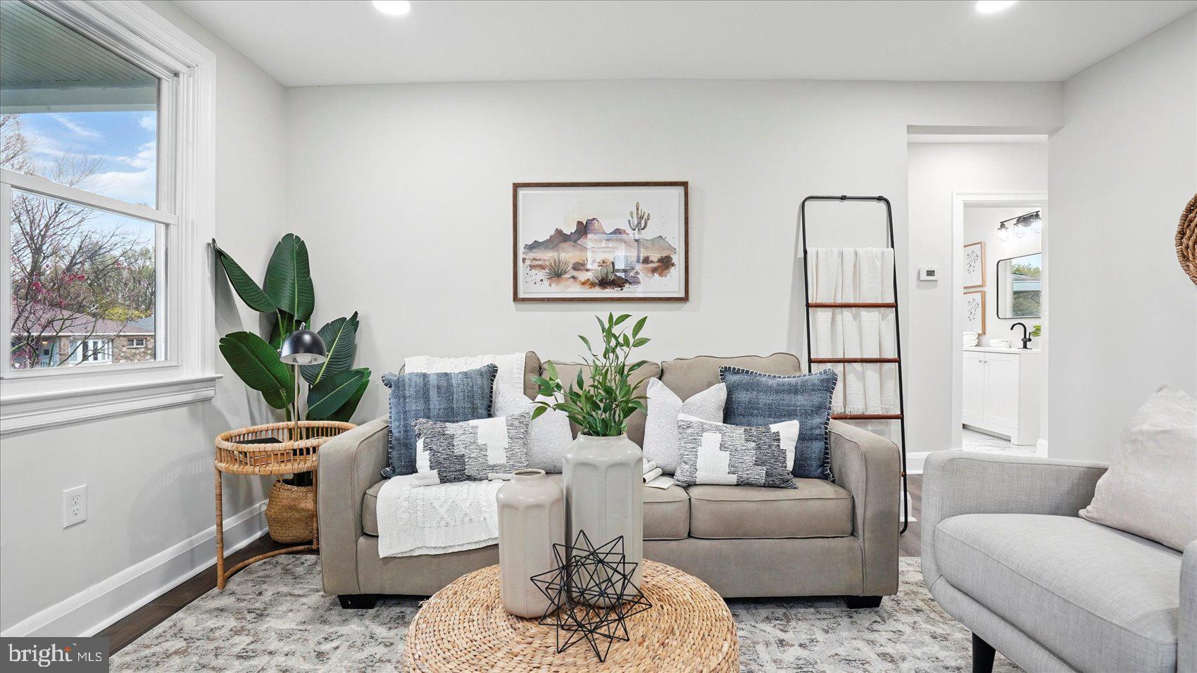 CEDAR CREST - Residential