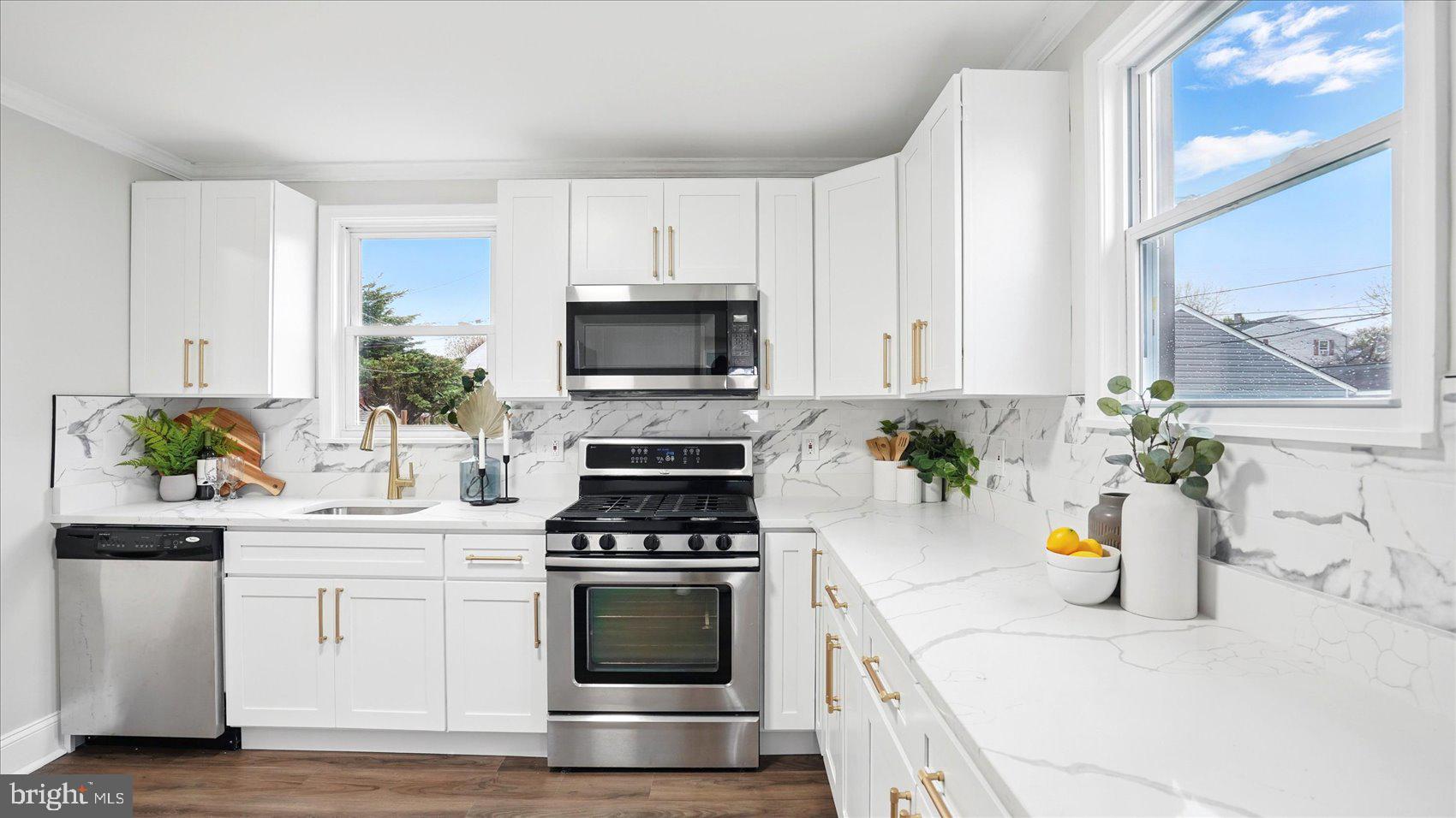 CEDAR CREST - Residential