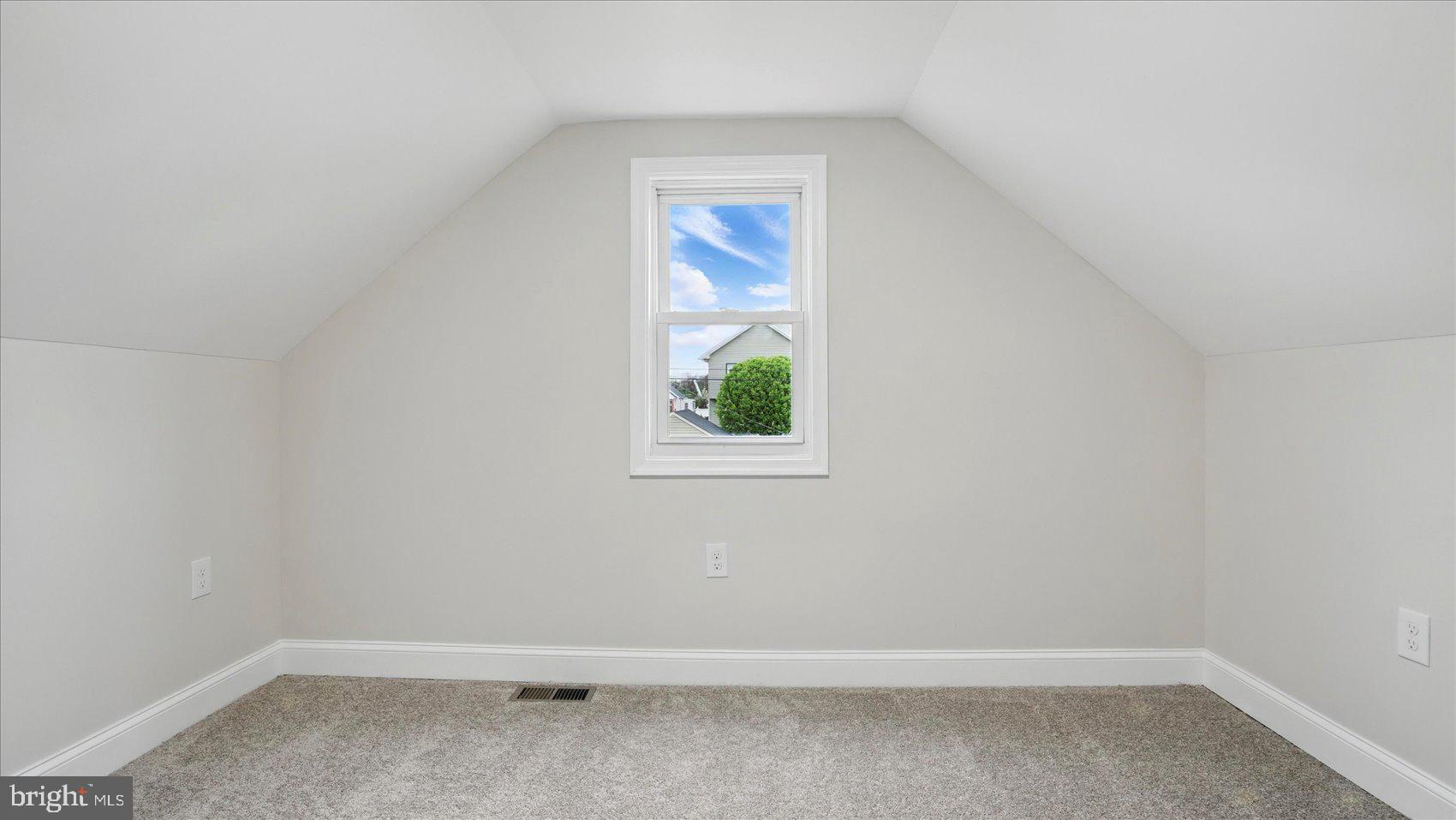 CEDAR CREST - Residential