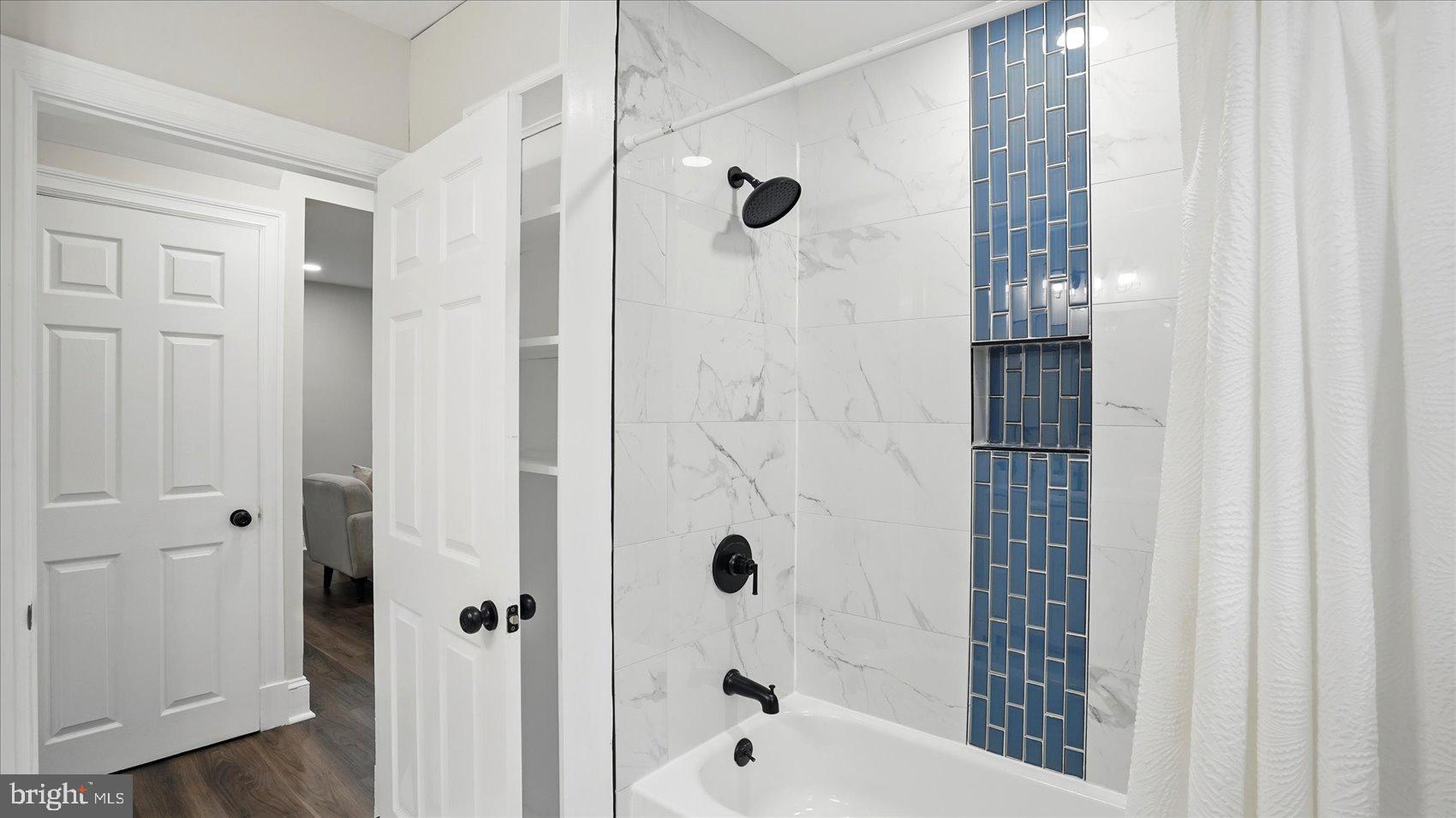 CEDAR CREST - Residential