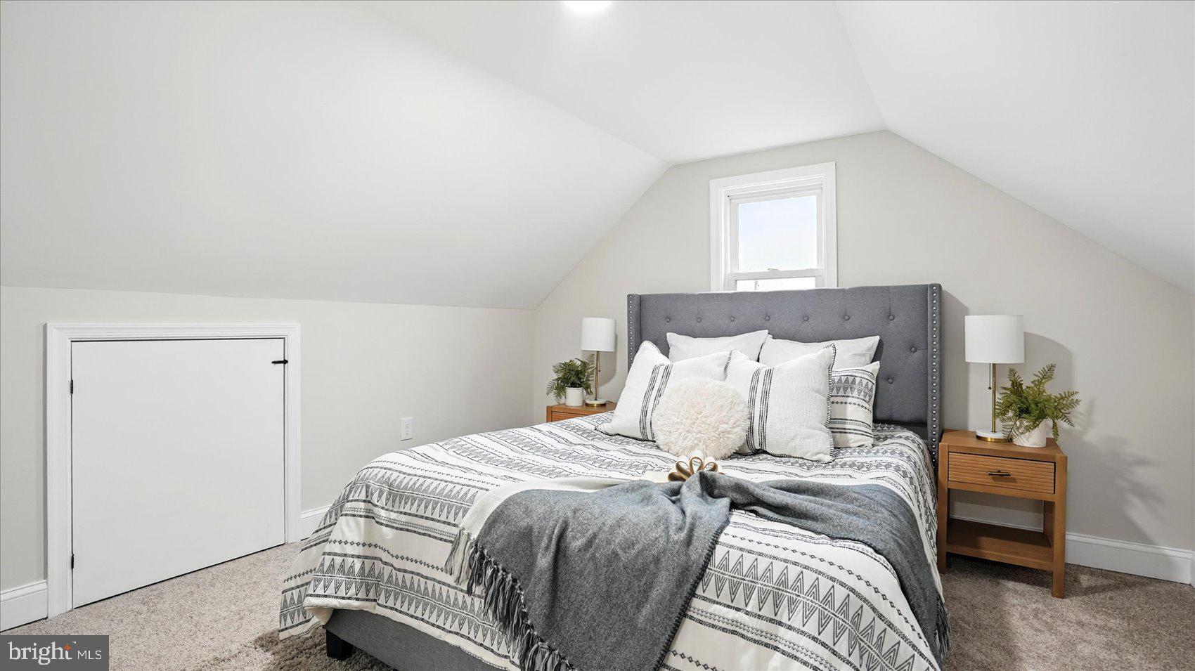 CEDAR CREST - Residential