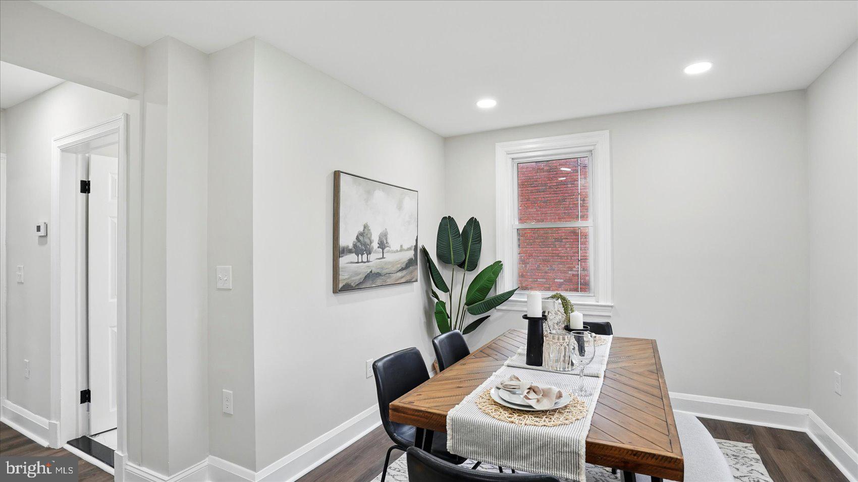 CEDAR CREST - Residential