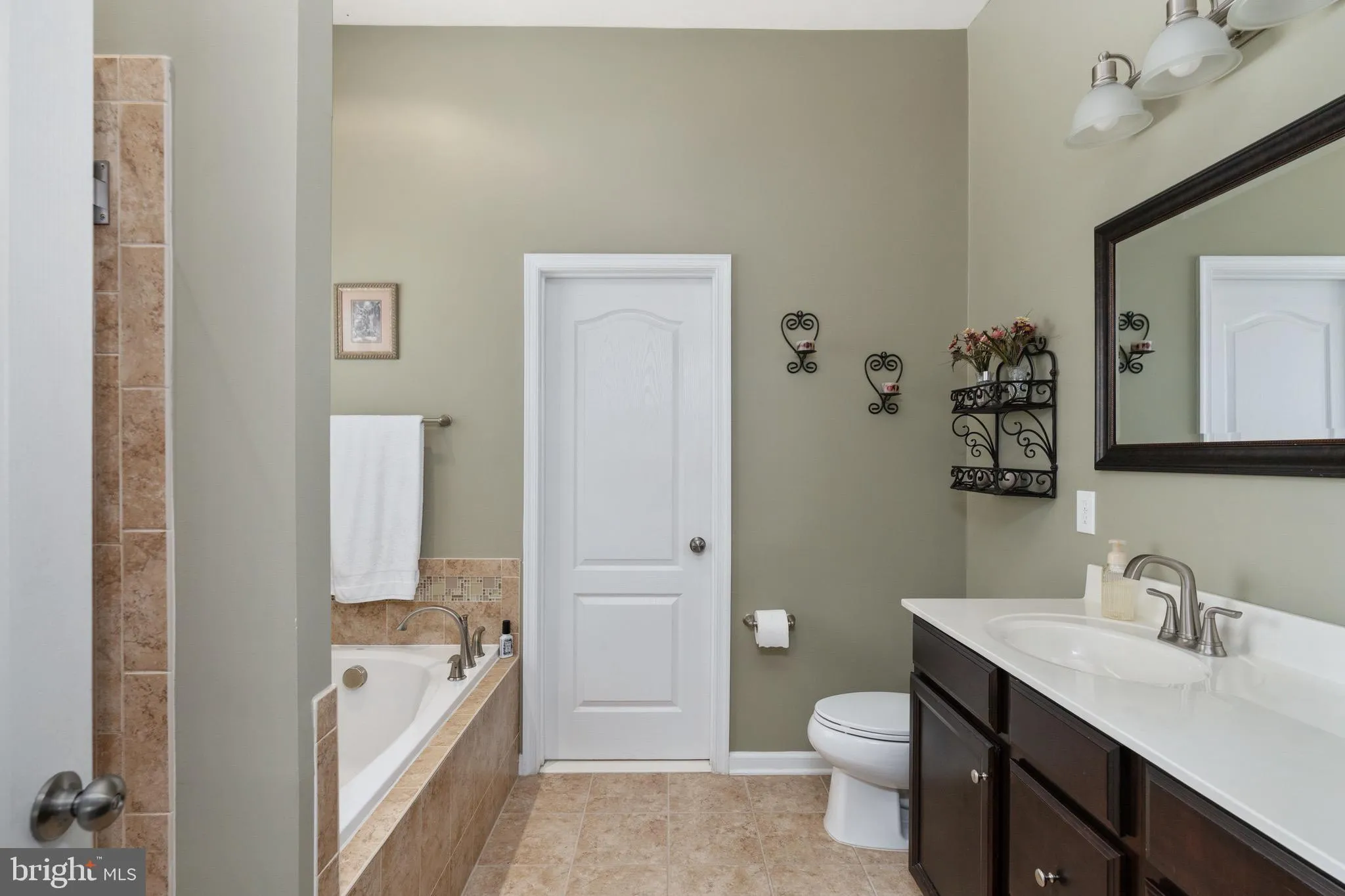 Stafford, Virginia 22554, United States, 5 Bedrooms Bedrooms, ,4 BathroomsBathrooms,Residential,Active,190824