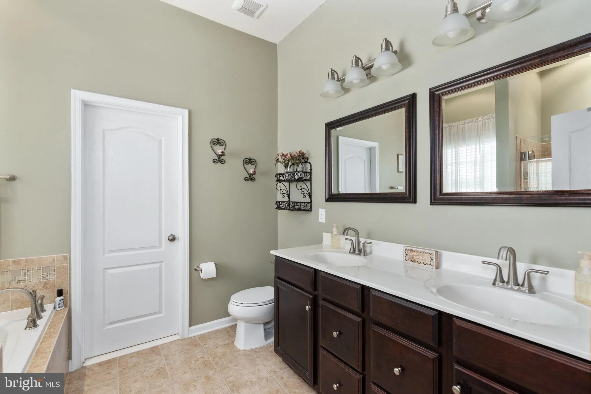 Stafford, Virginia 22554, United States, 5 Bedrooms Bedrooms, ,4 BathroomsBathrooms,Residential,Active,190824