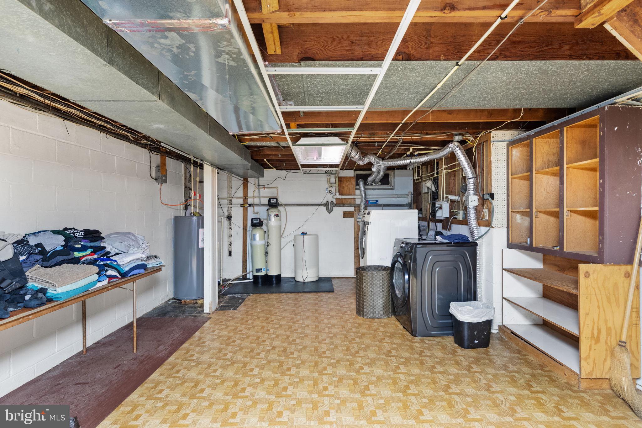 BROOKNOLL - Residential