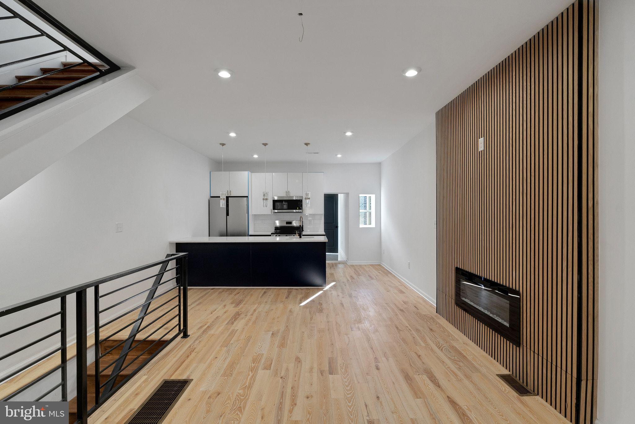 GERMANTOWN (EAST) - Residential