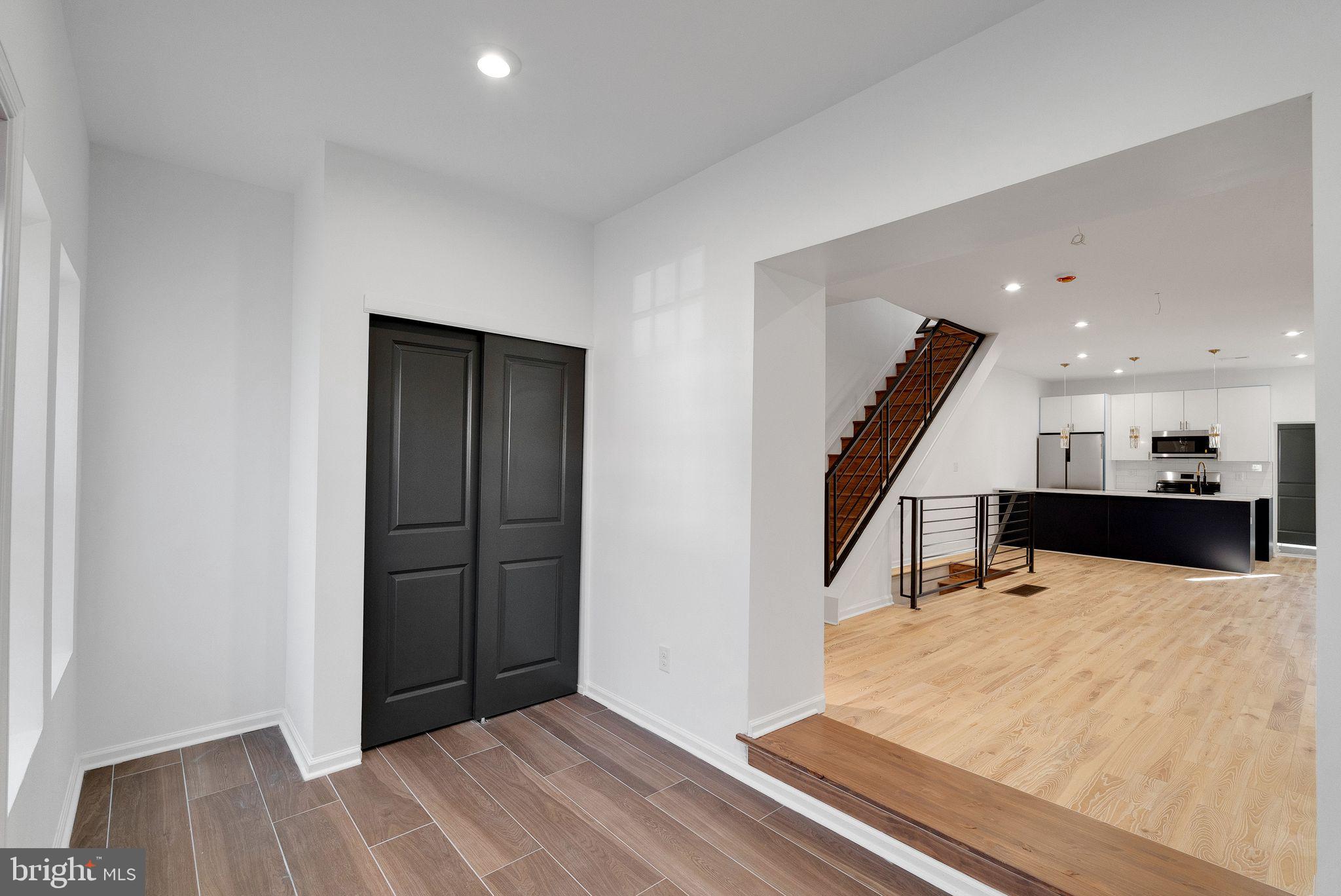 GERMANTOWN (EAST) - Residential