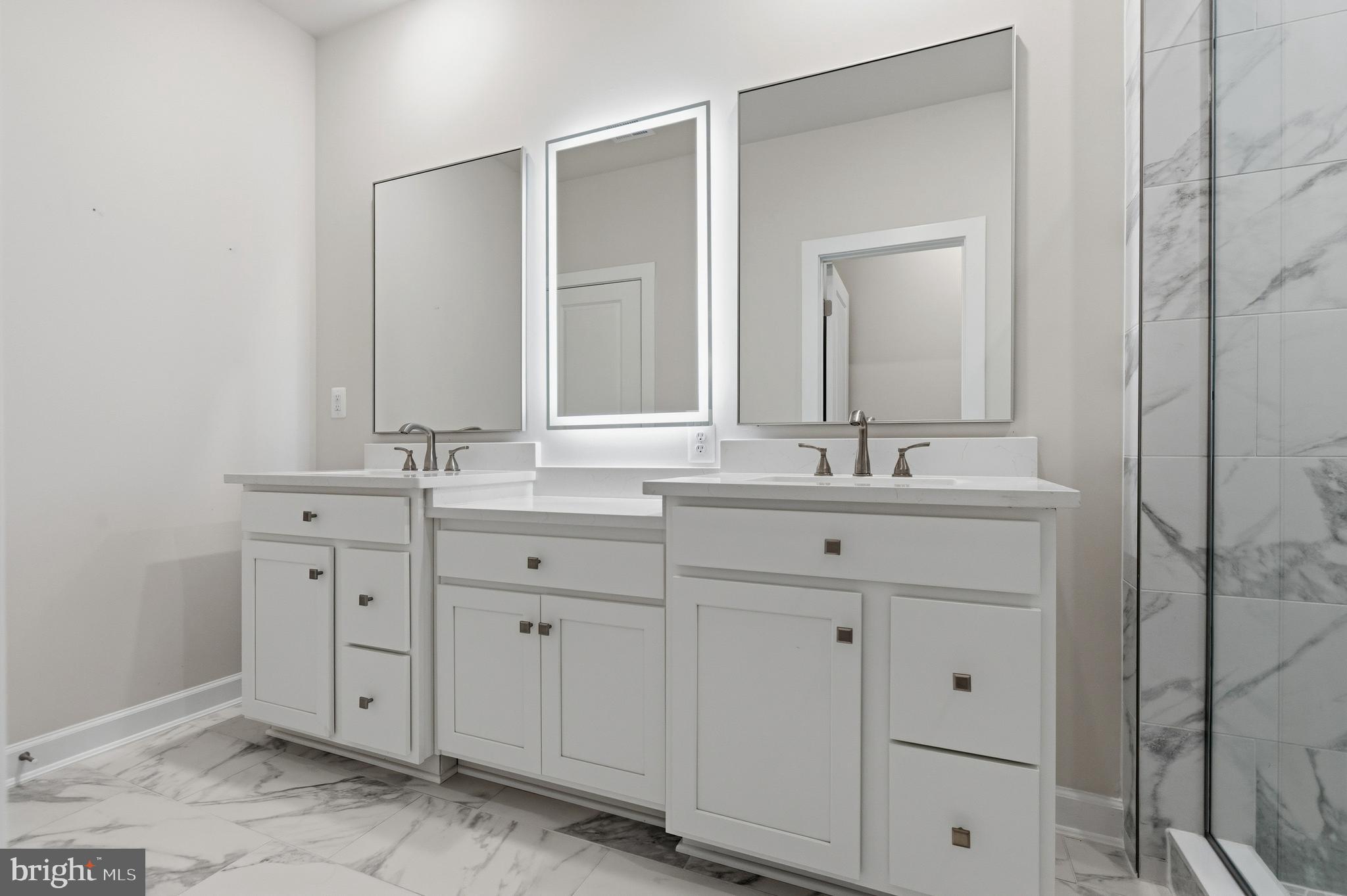 BOULEVARD VI TOWNS - Residential