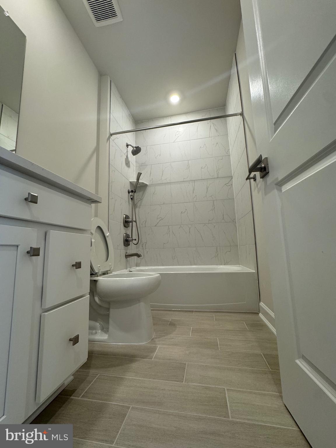 BOULEVARD VI TOWNS - Residential