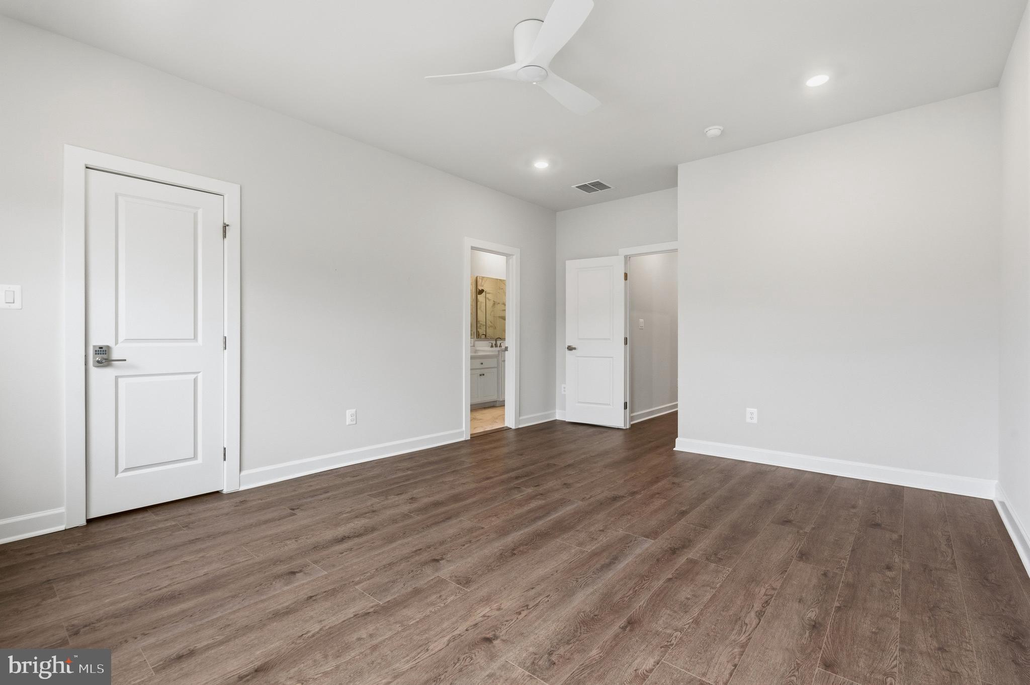 BOULEVARD VI TOWNS - Residential