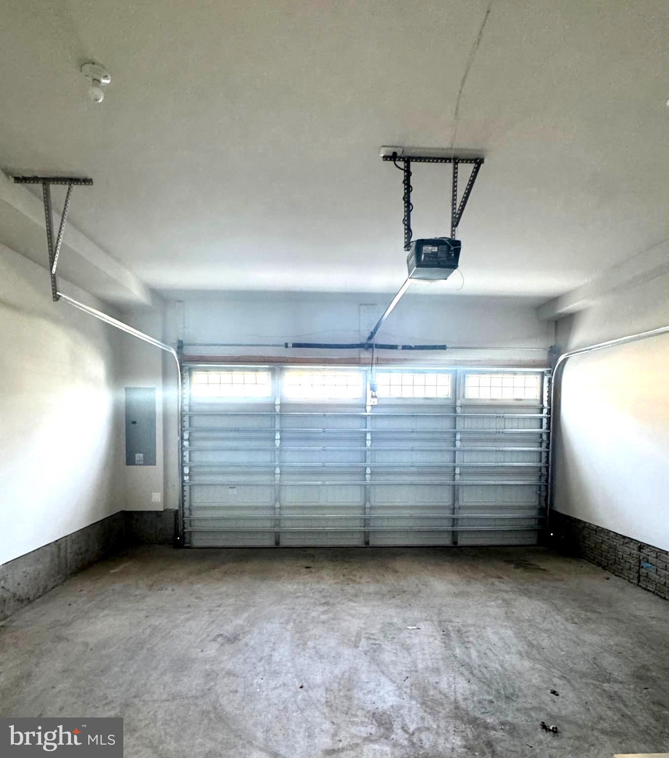 BOULEVARD VI TOWNS - Residential