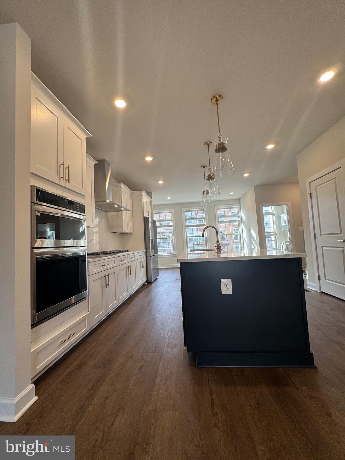 BOULEVARD VI TOWNS - Residential