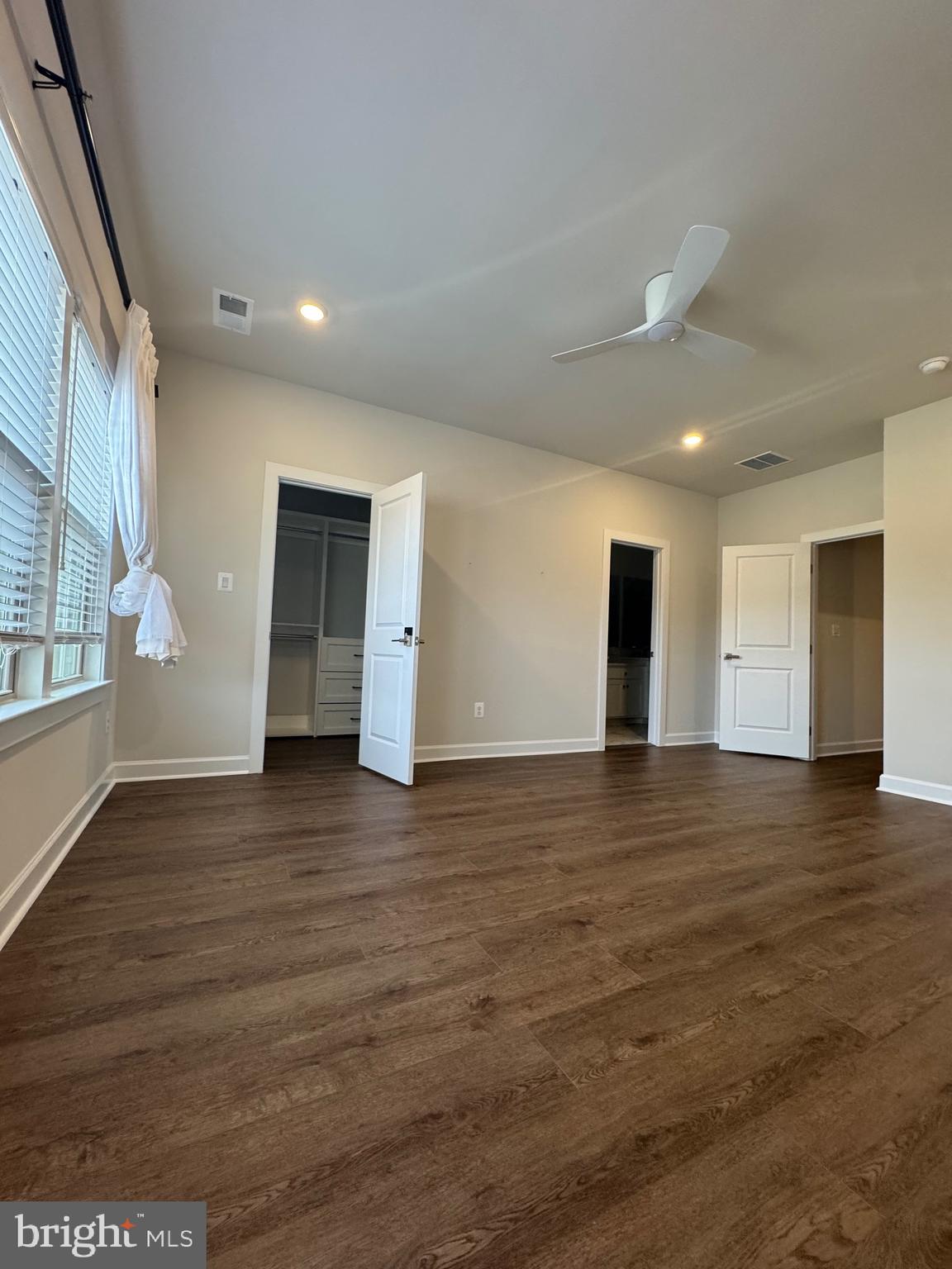 BOULEVARD VI TOWNS - Residential