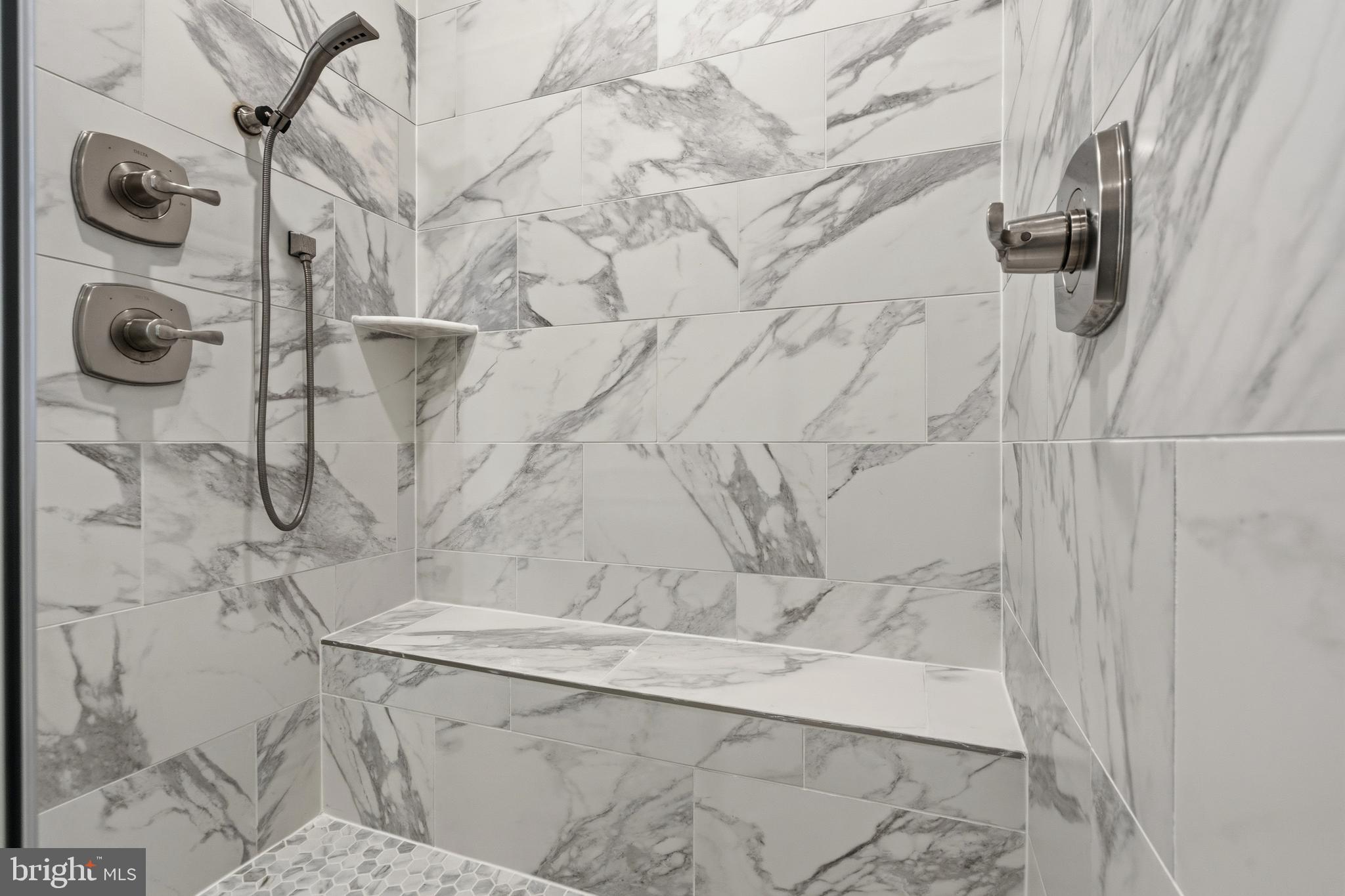 BOULEVARD VI TOWNS - Residential