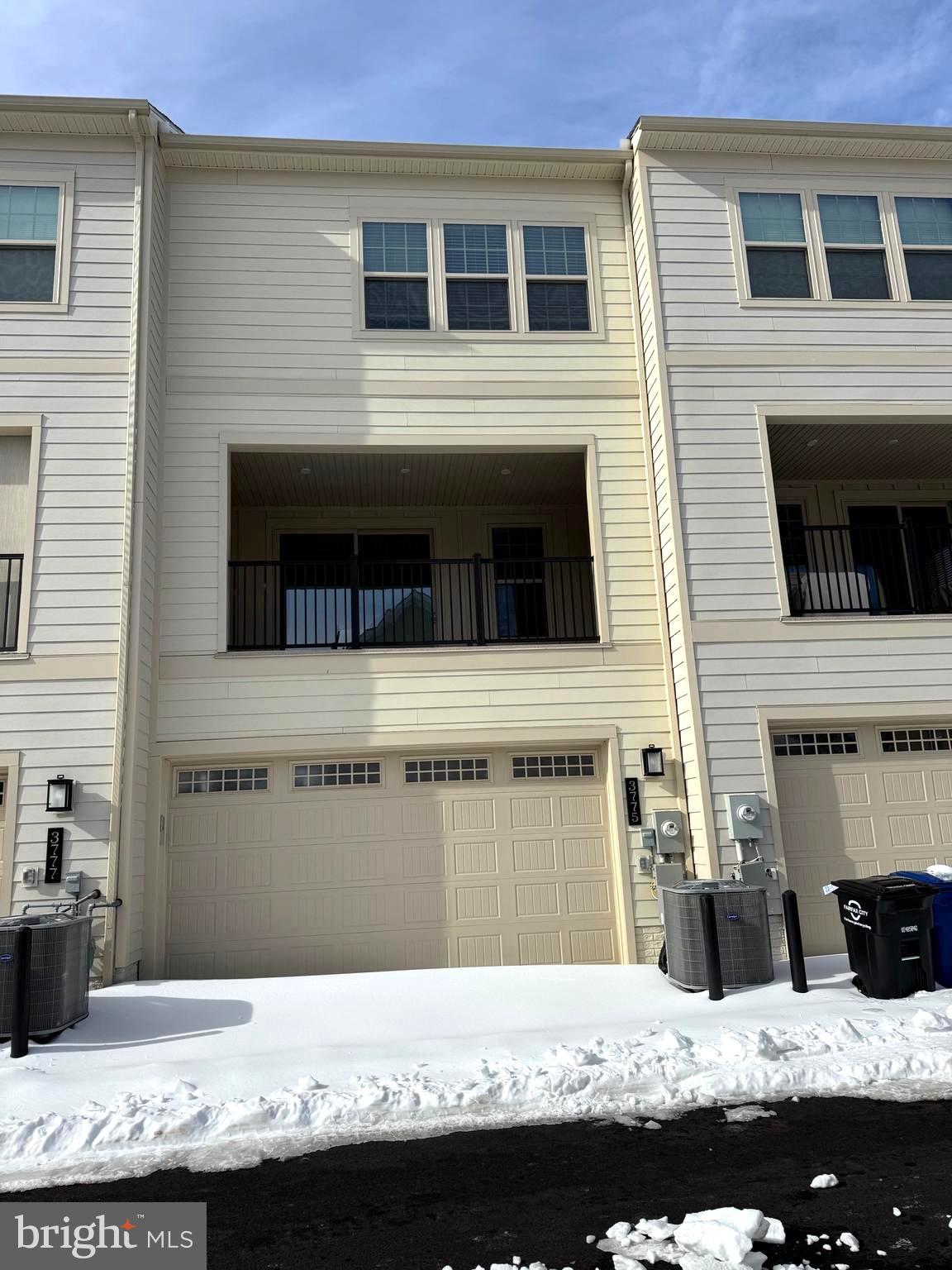 BOULEVARD VI TOWNS - Residential