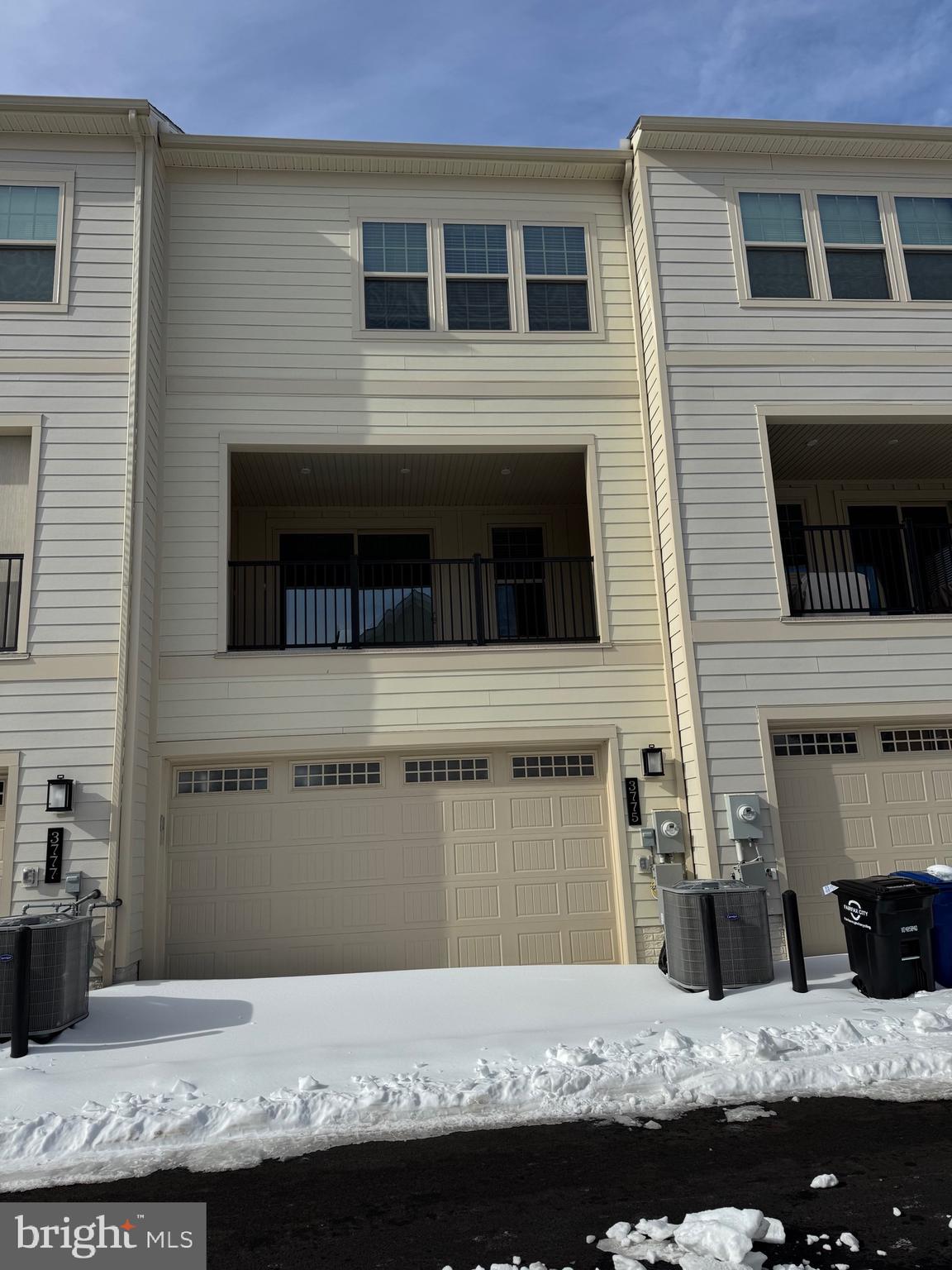 BOULEVARD VI TOWNS - Residential