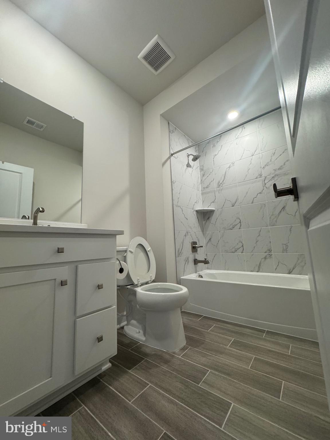 BOULEVARD VI TOWNS - Residential