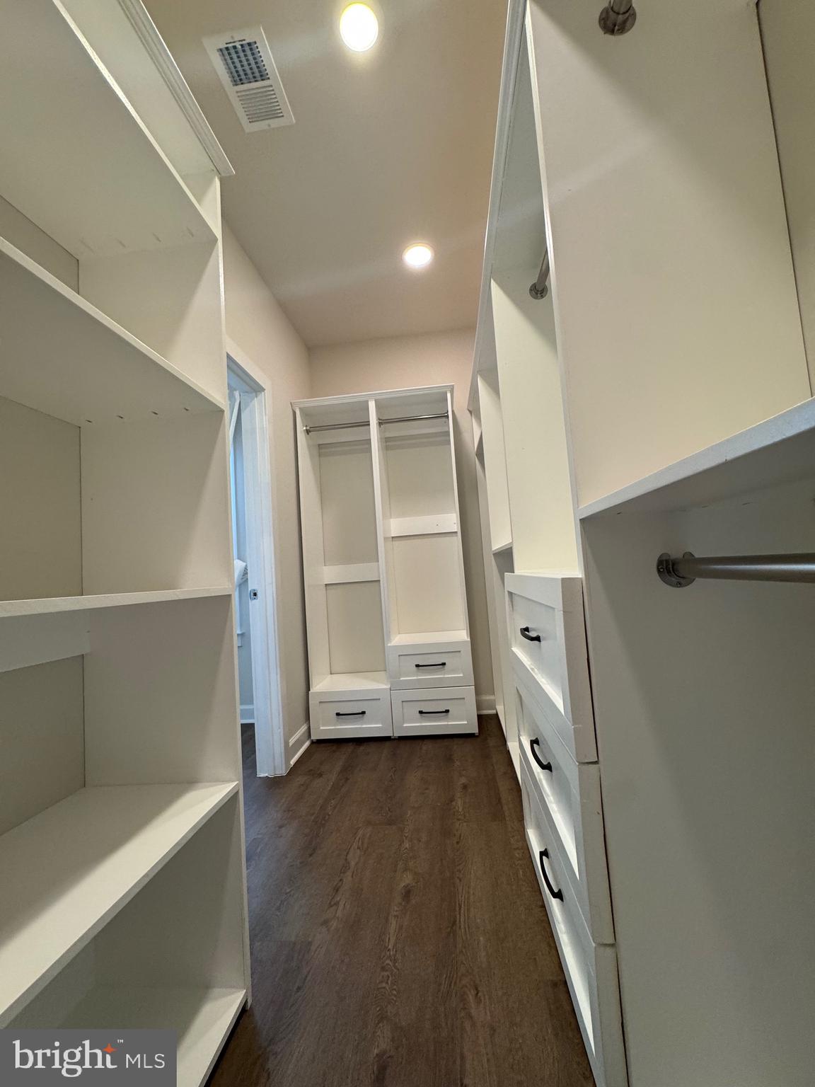 BOULEVARD VI TOWNS - Residential