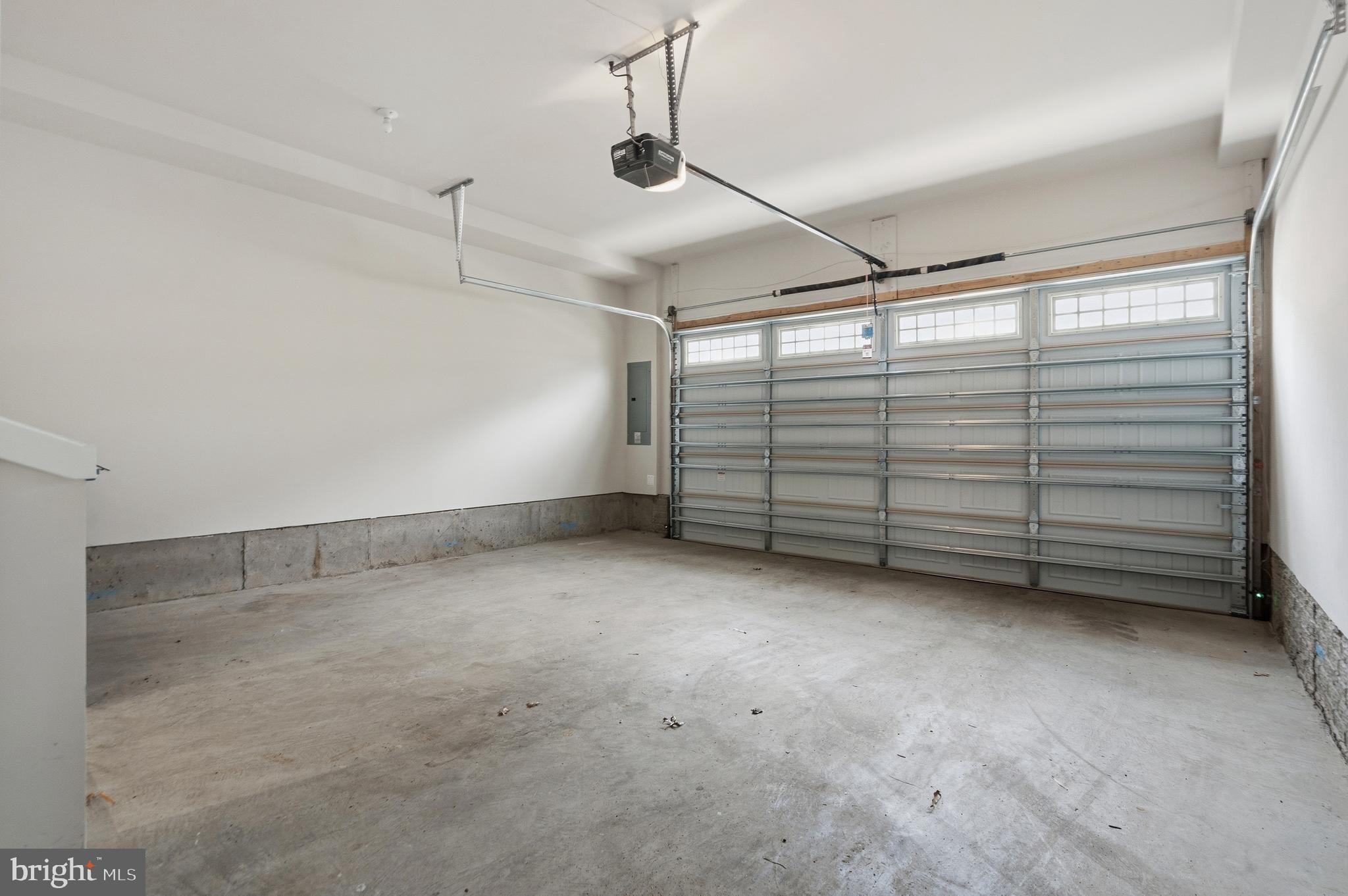 BOULEVARD VI TOWNS - Residential