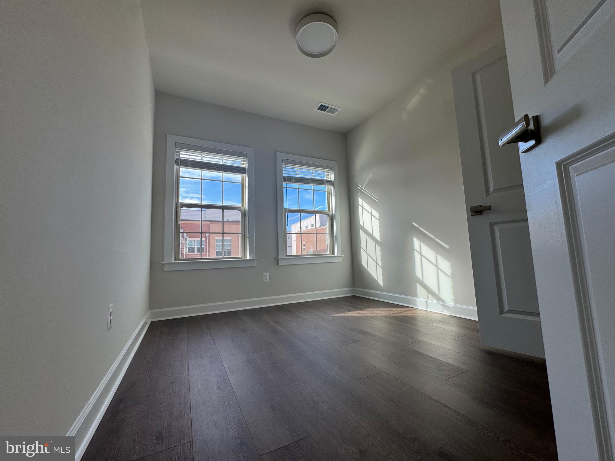 BOULEVARD VI TOWNS - Residential