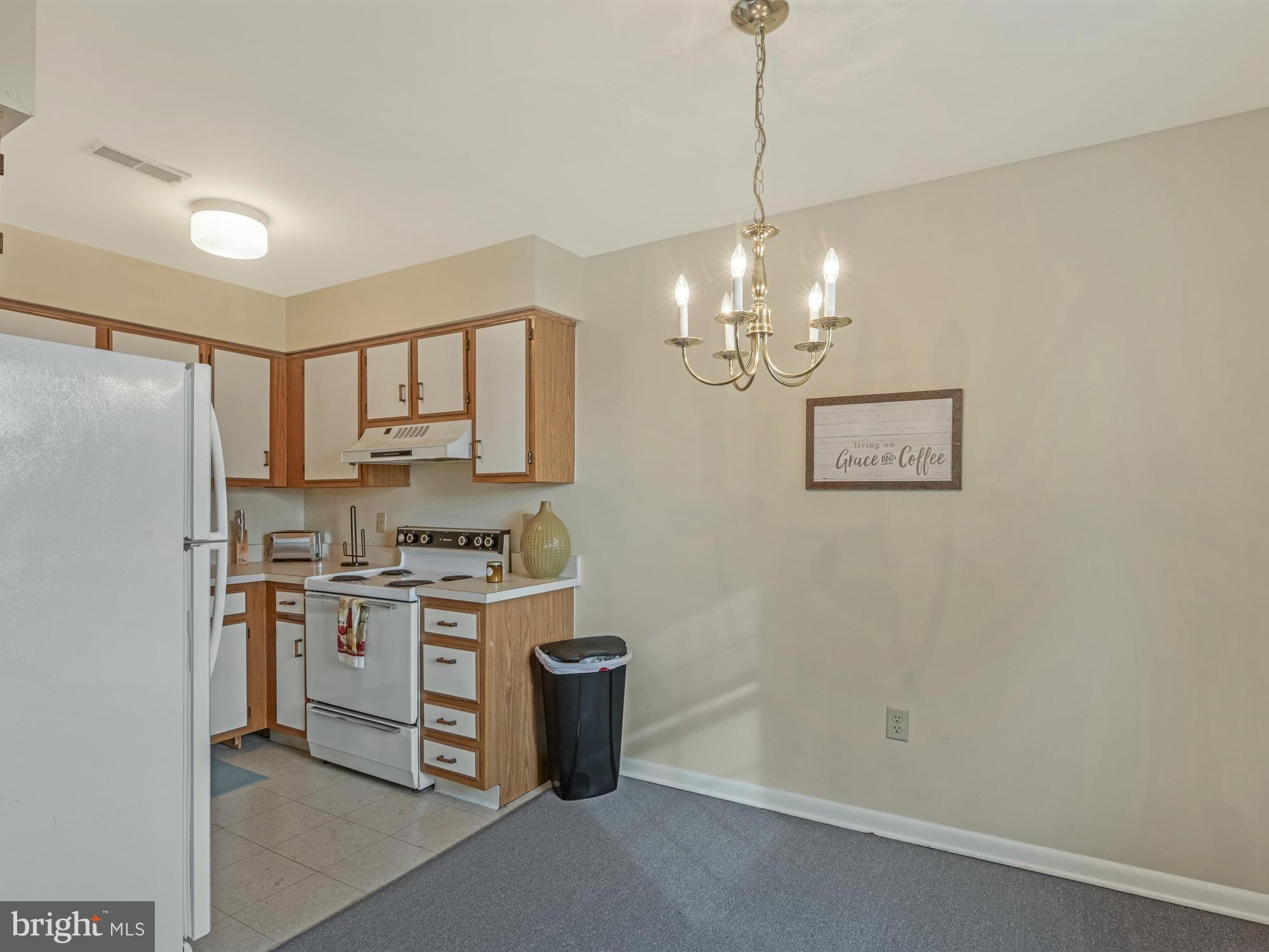 PARKSIDE TOWNHOMES - Residential