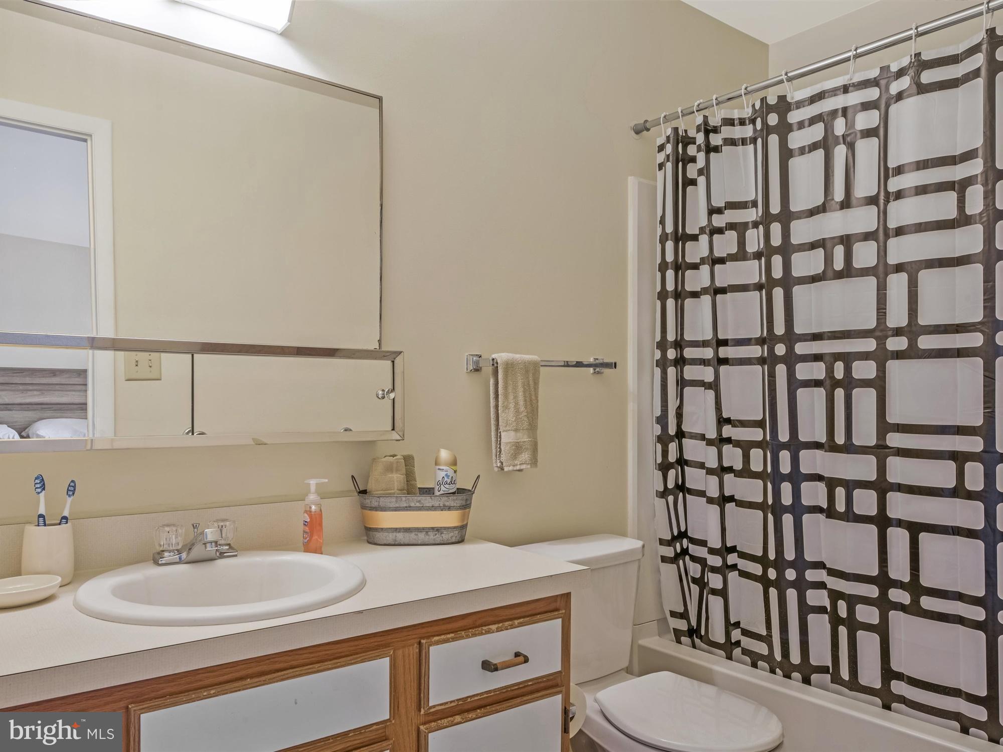 PARKSIDE TOWNHOMES - Residential