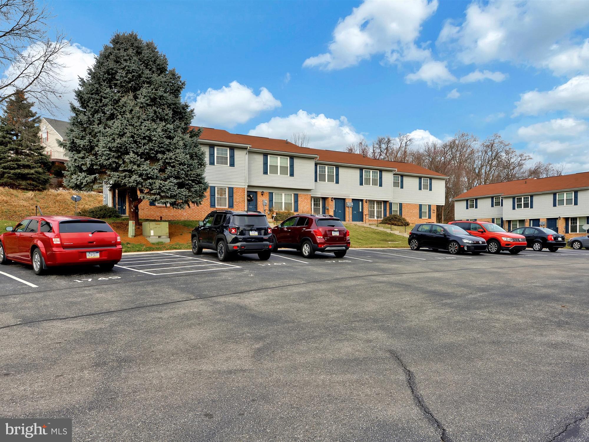 PARKSIDE TOWNHOMES - Residential