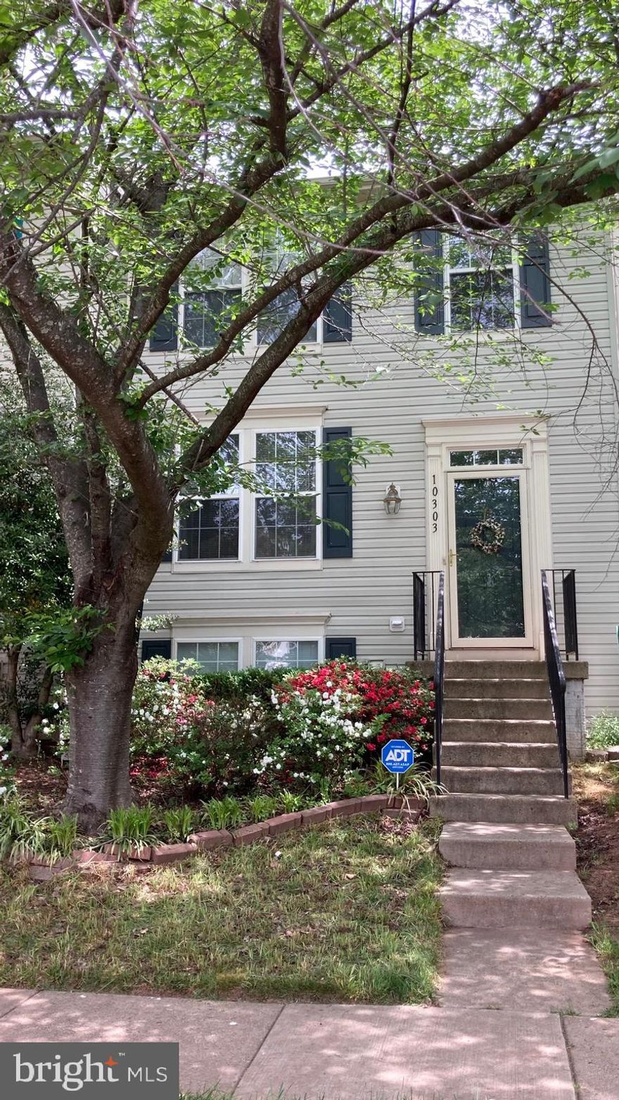 Great 3 Bedrooms+ home, 3 1/2 baths, 3 finished levels with bump out sunroom on the main level and bonus room in the basement.  Large eat-in kitchen with plenty of granite counter space, island and a pantry.  Upper level features the primary bedroom with attached bath and walk-in closet. 2 additional bedrooms and the hall bath complete the upper level.  The lower level is totally finished with the exception of the laundry area.  Lower level features a full bath, study, large rec room with built-ins, a bonus room, and  lots of storage.  This is part of the Wellington Homeowners Association with many amenities:  tennis, pickleball and swimming pool.  All of this is minutes to the Prince William Parkway, I 66, shopping, medical centers, and Historic  Old Towne Manassas.  Don't miss first Fridays.  The streets are closed to motor vehicles , music fills the air and it's all free.  Please park in 155A or 155B