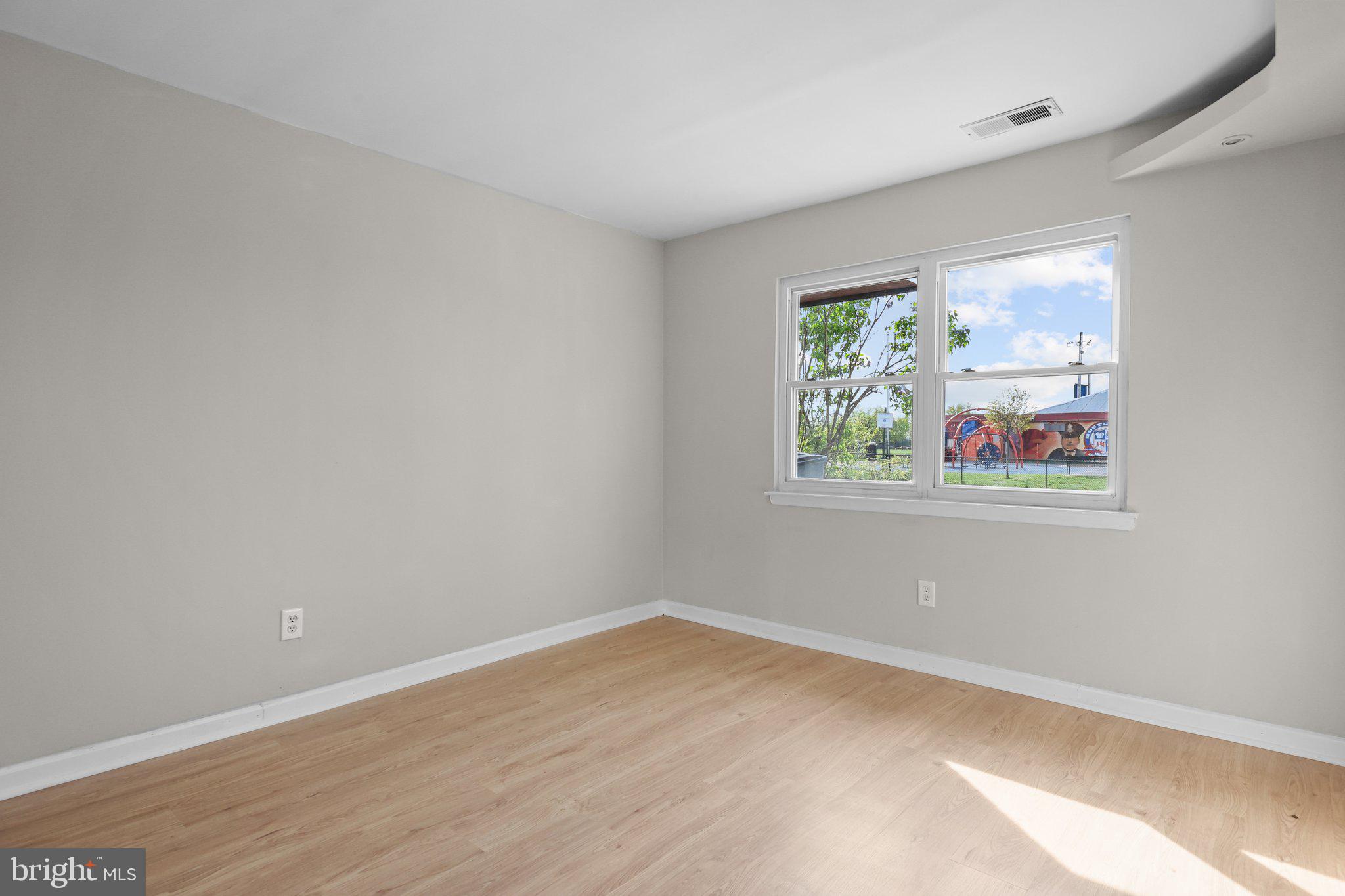 SOMERTON - Residential