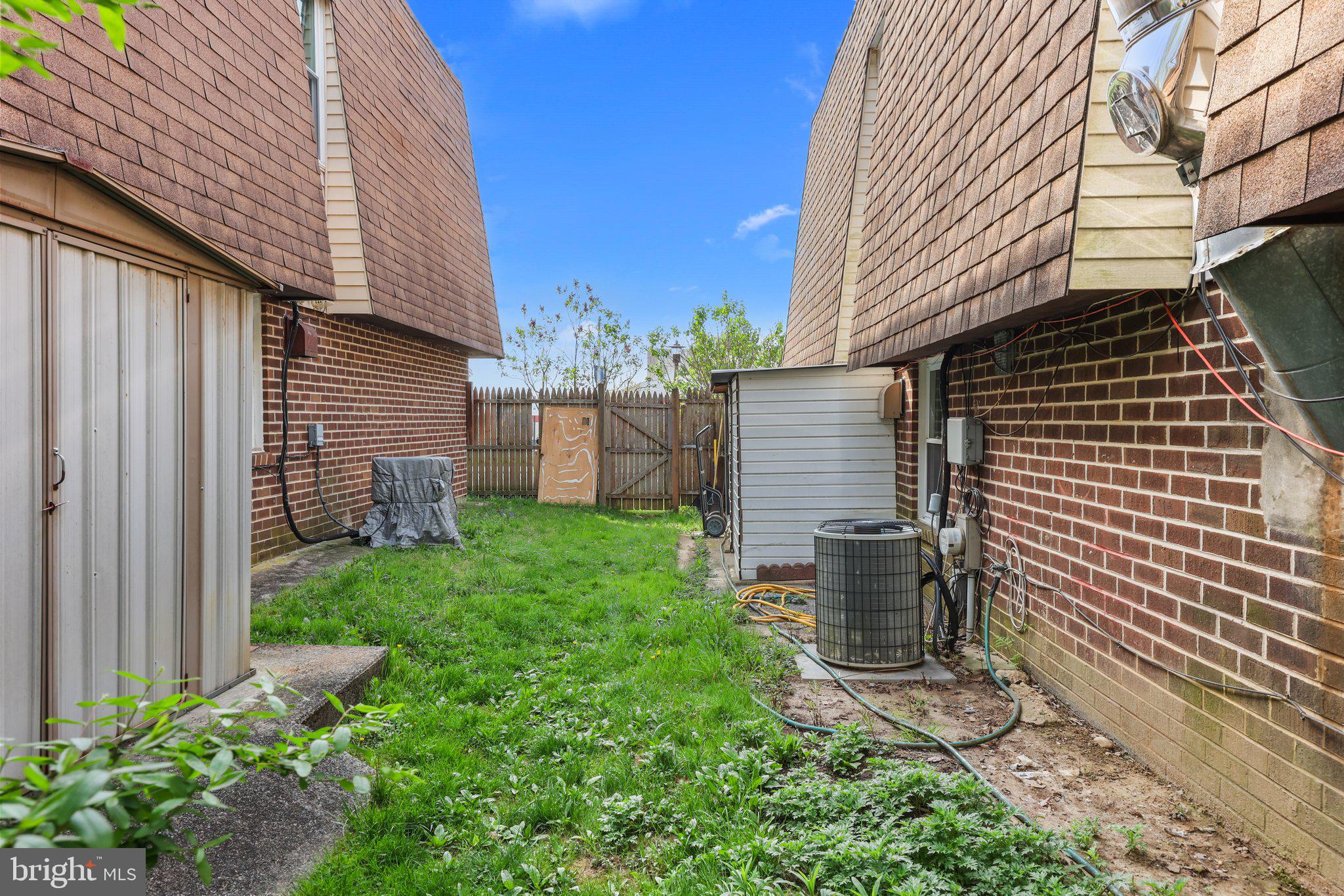 SOMERTON - Residential