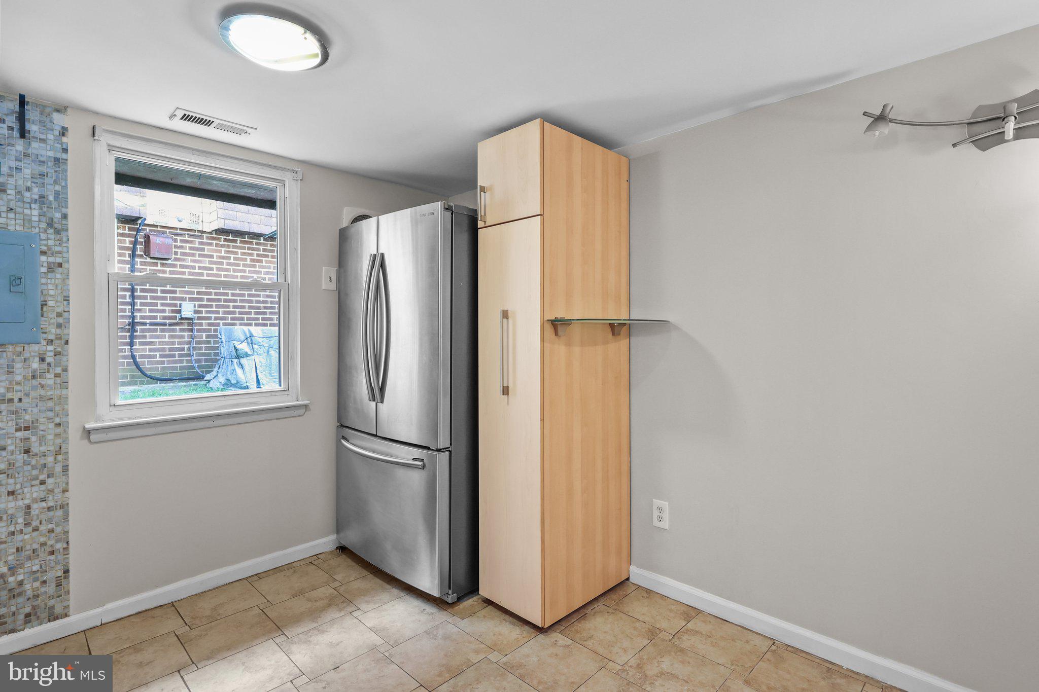 SOMERTON - Residential