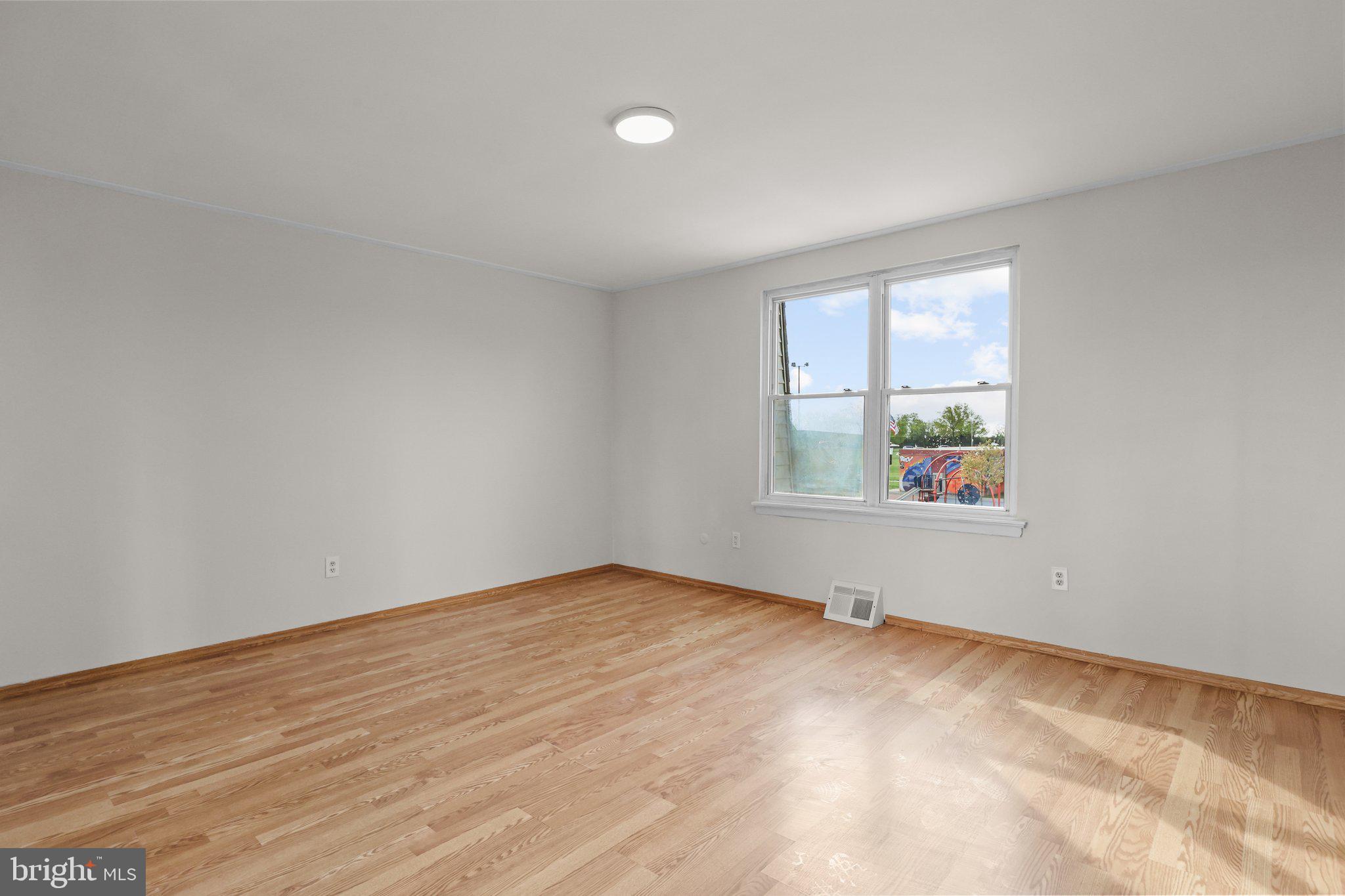 SOMERTON - Residential