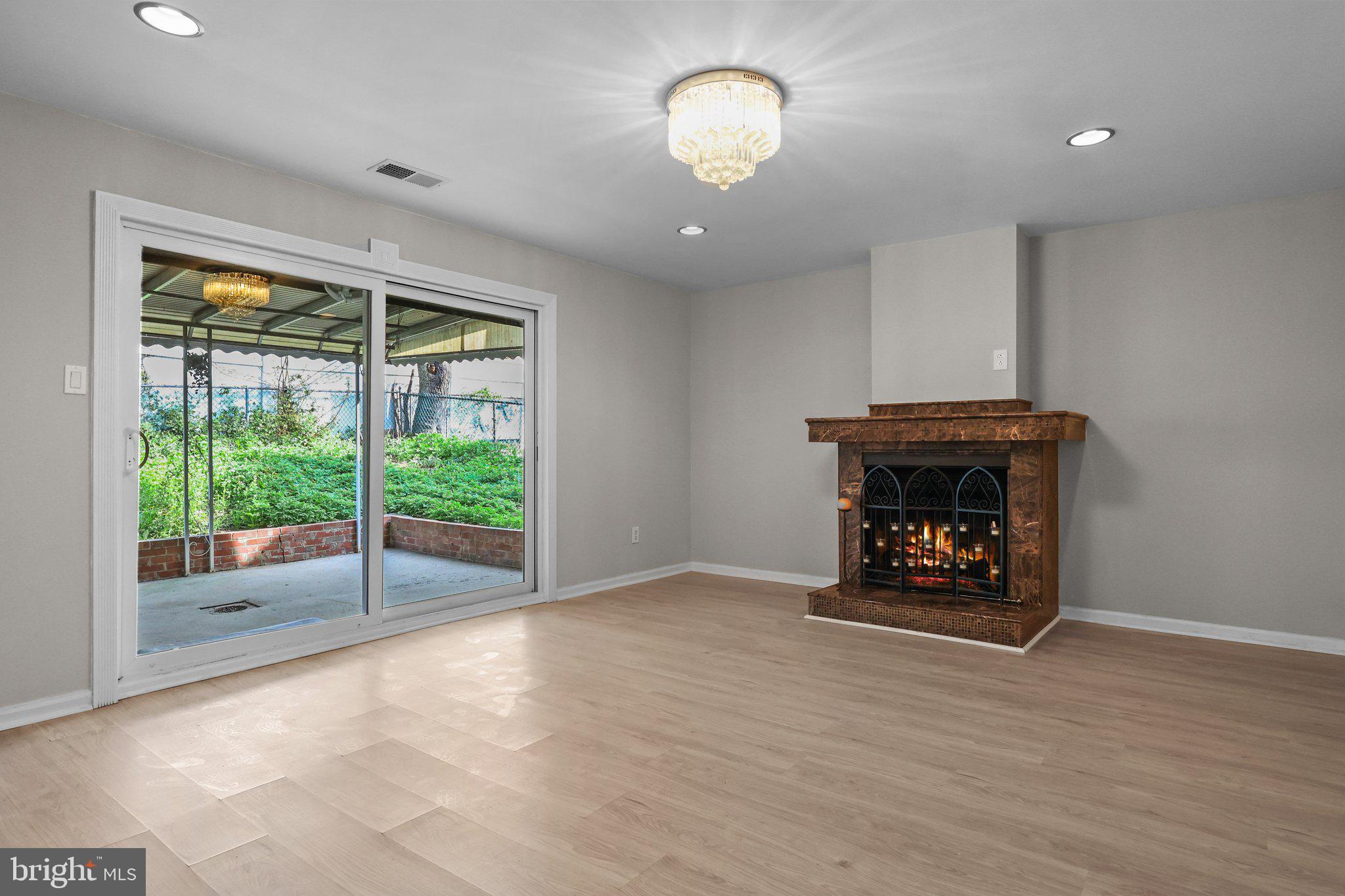 SOMERTON - Residential