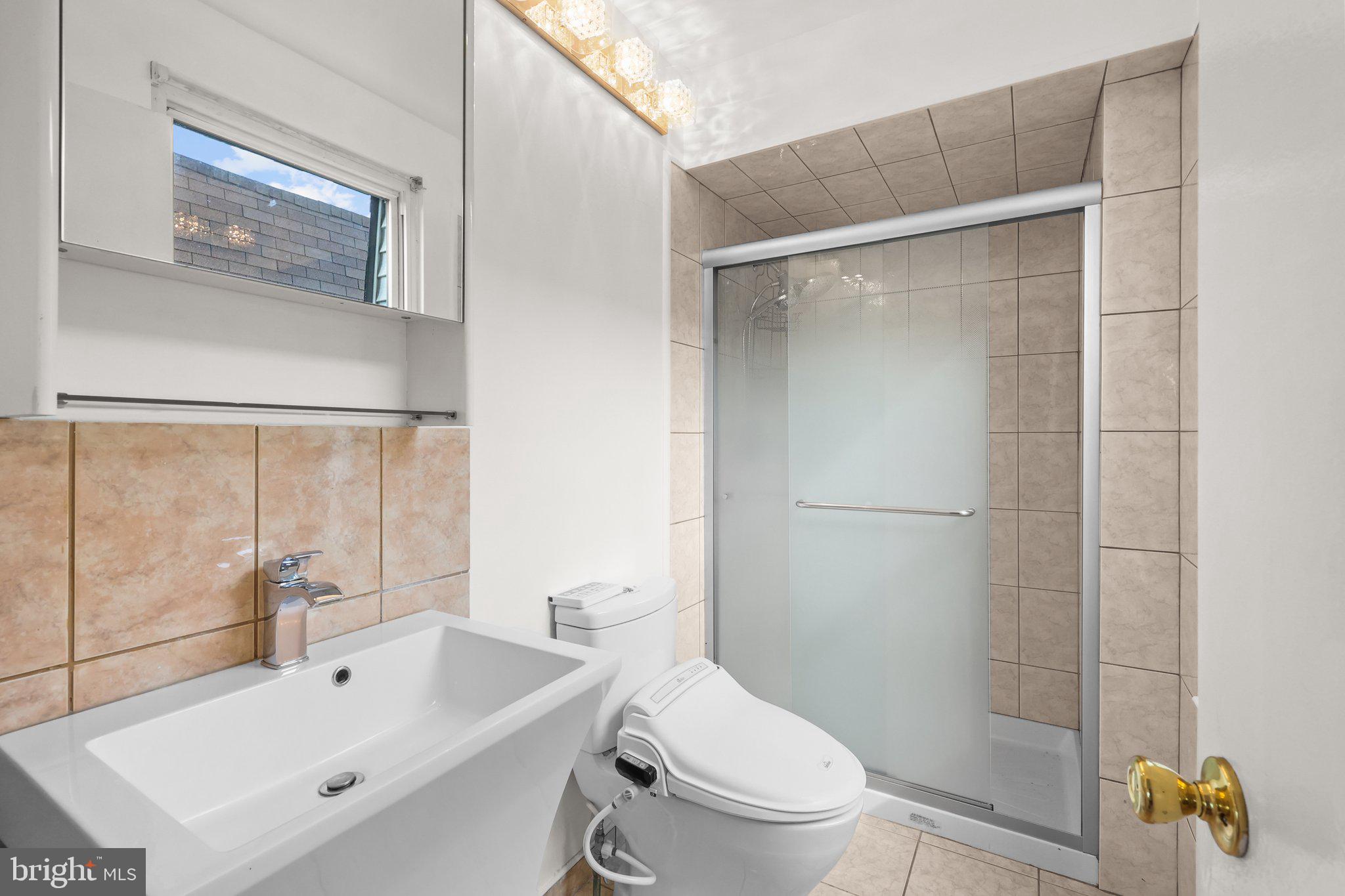 SOMERTON - Residential