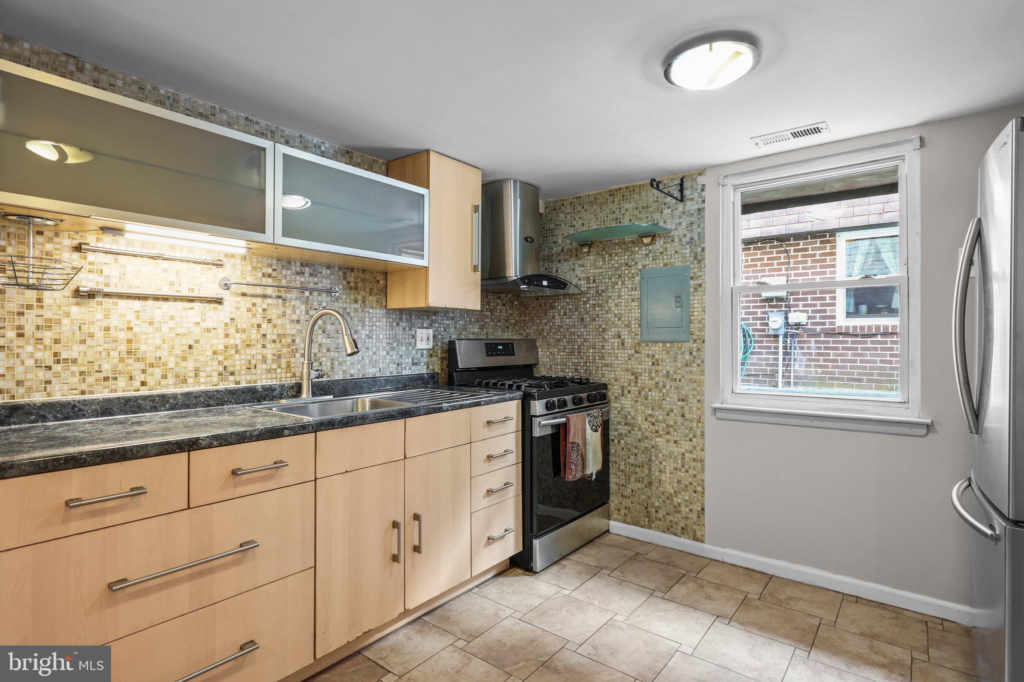 SOMERTON - Residential