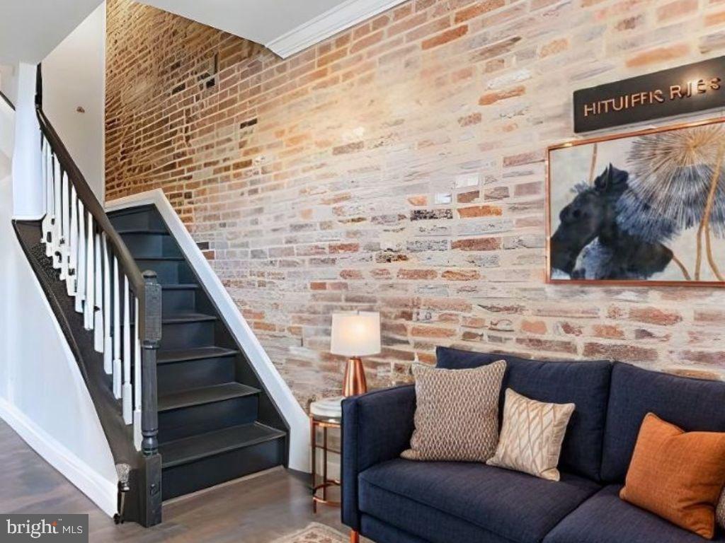 BUTCHERS HILL - Residential Lease