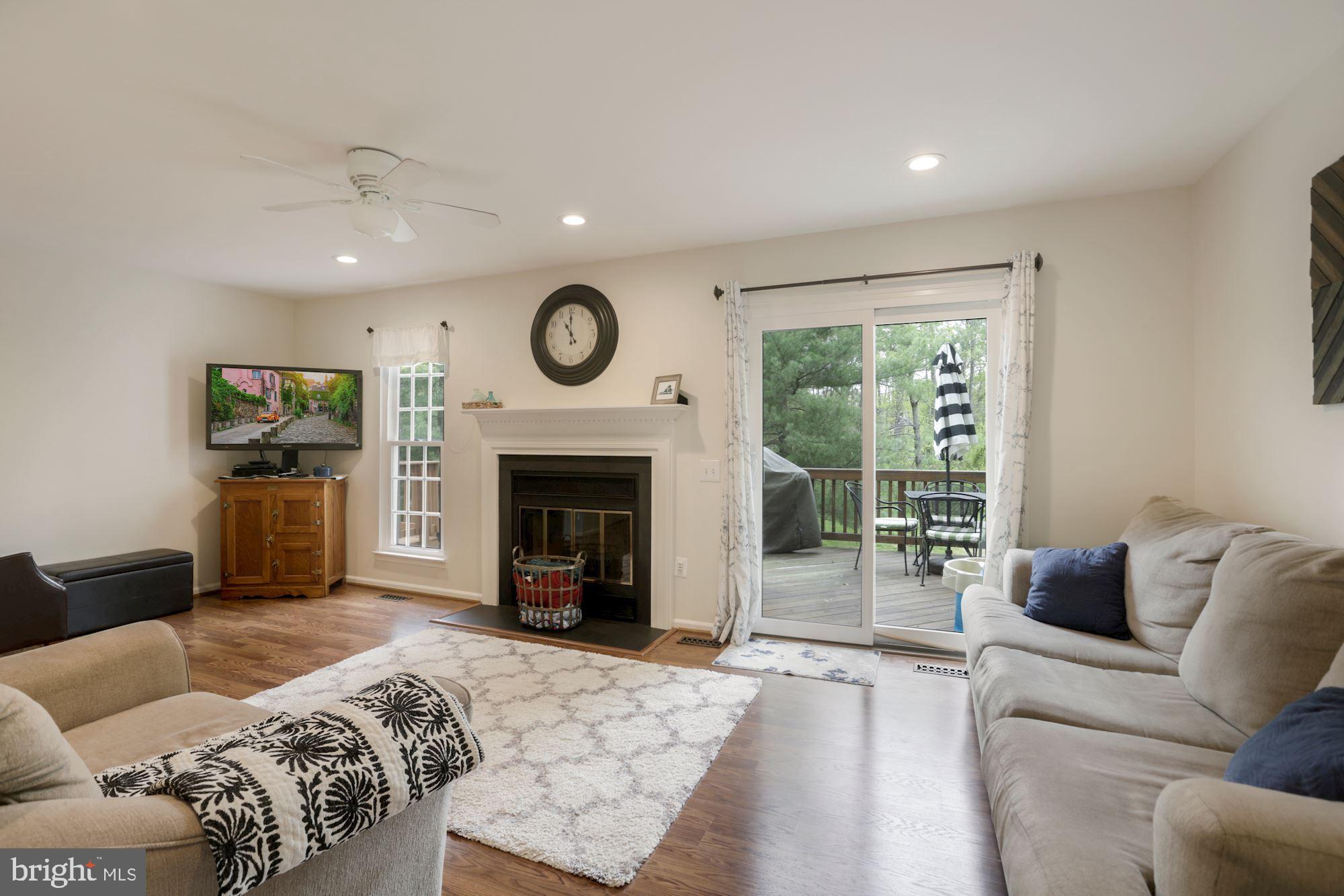 LONDON TOWN WEST - Residential