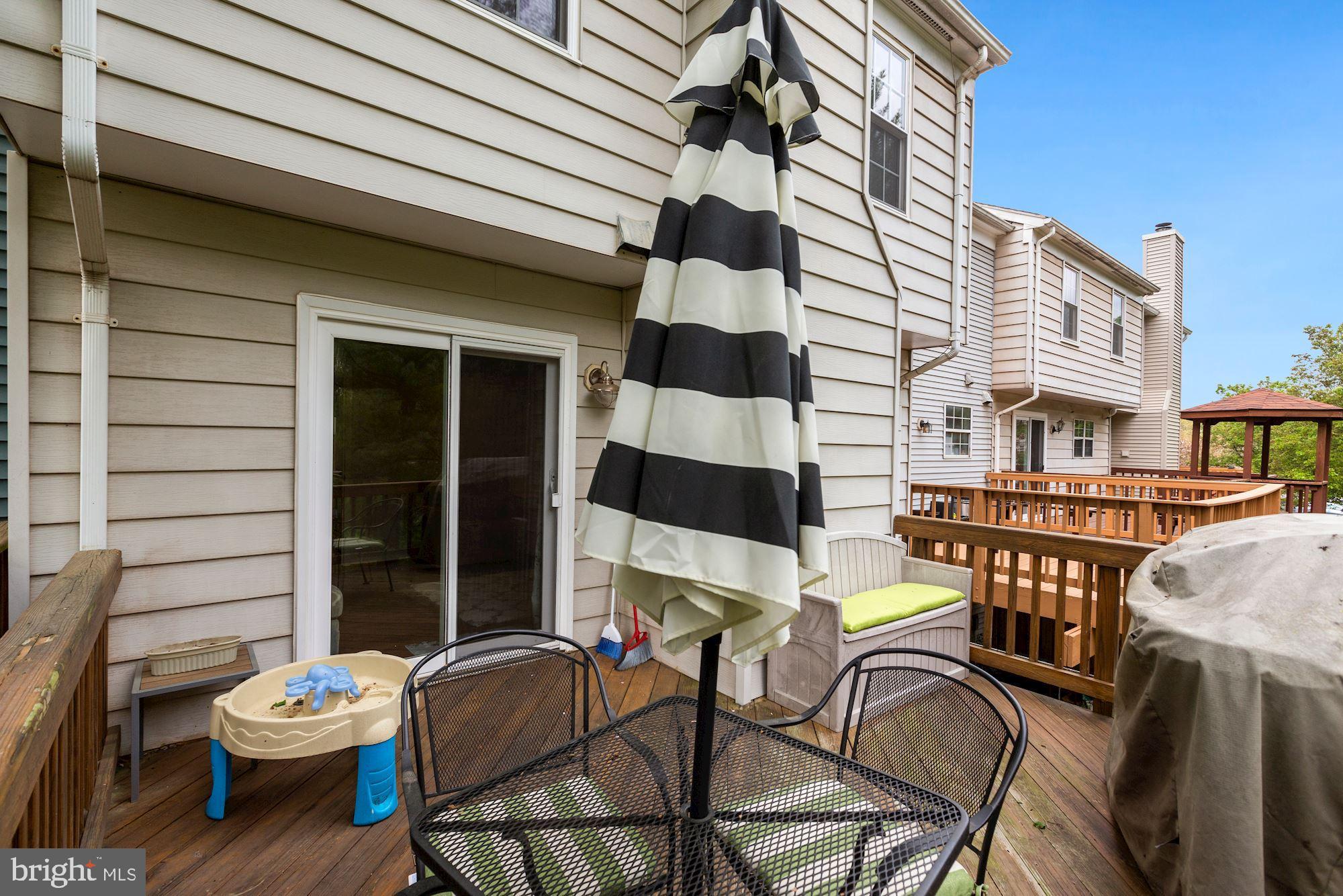 LONDON TOWN WEST - Residential