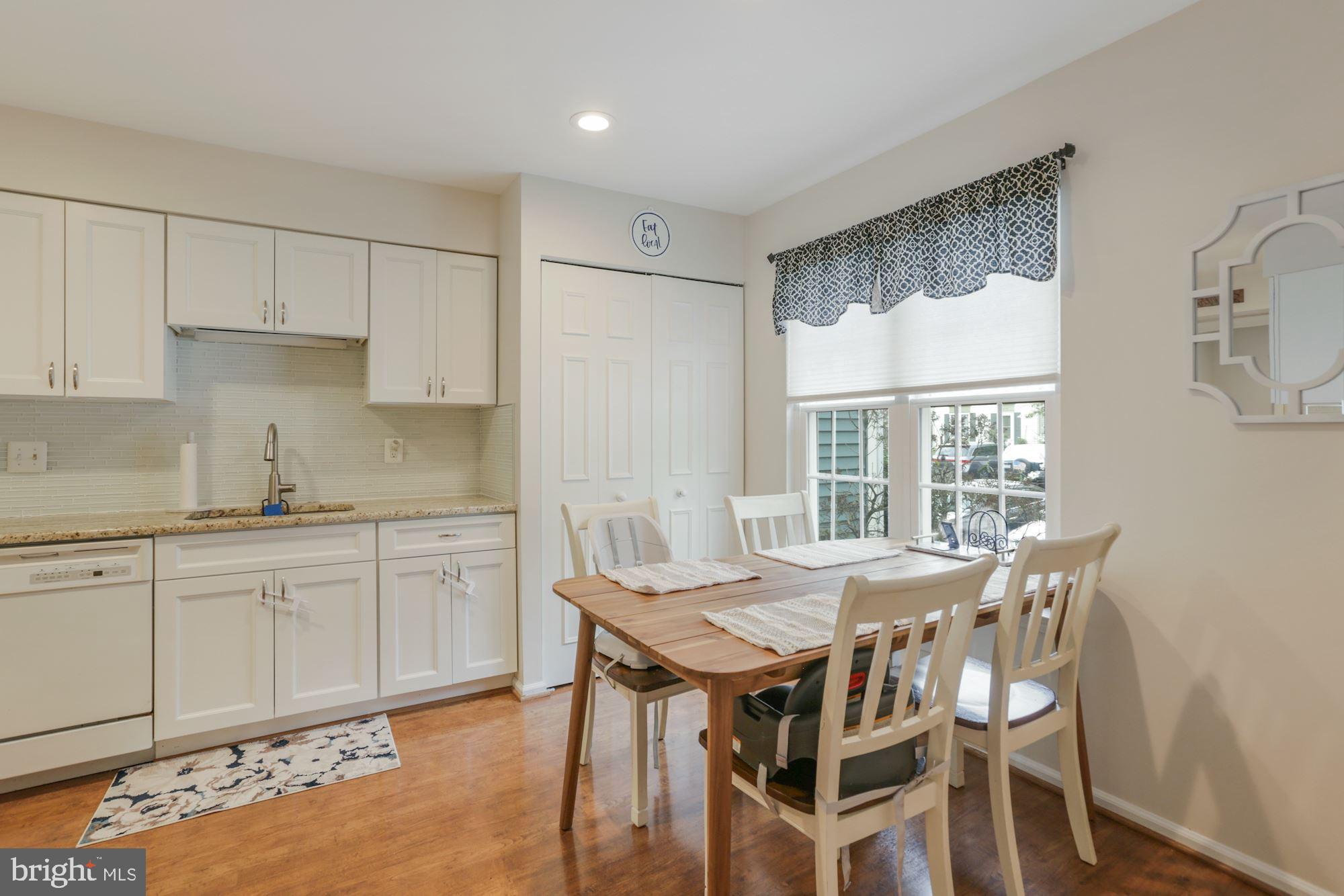 LONDON TOWN WEST - Residential