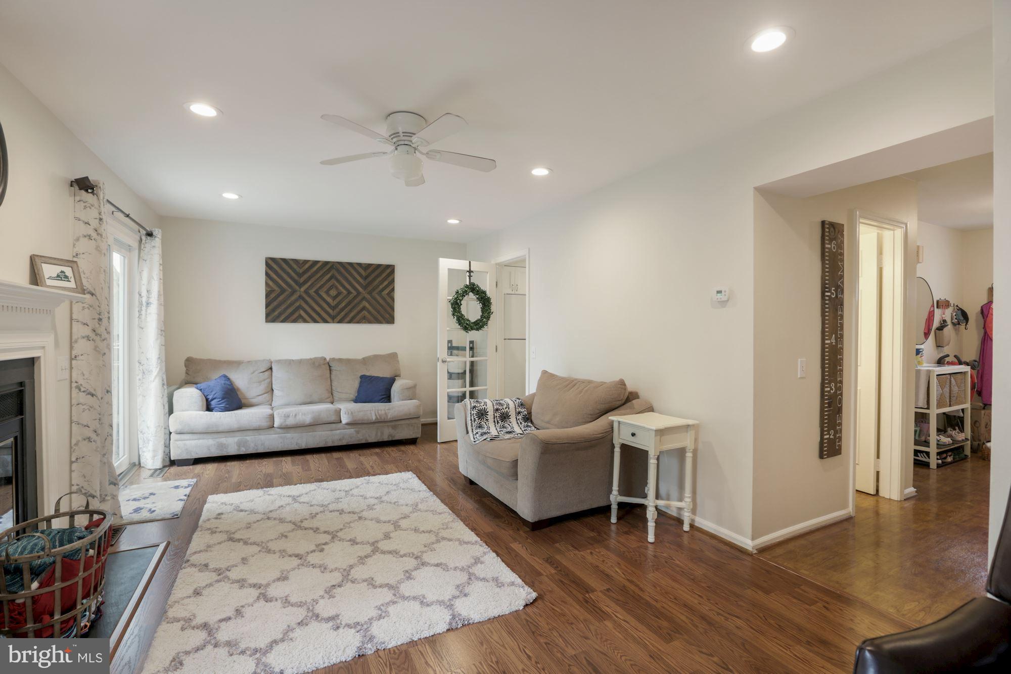 LONDON TOWN WEST - Residential