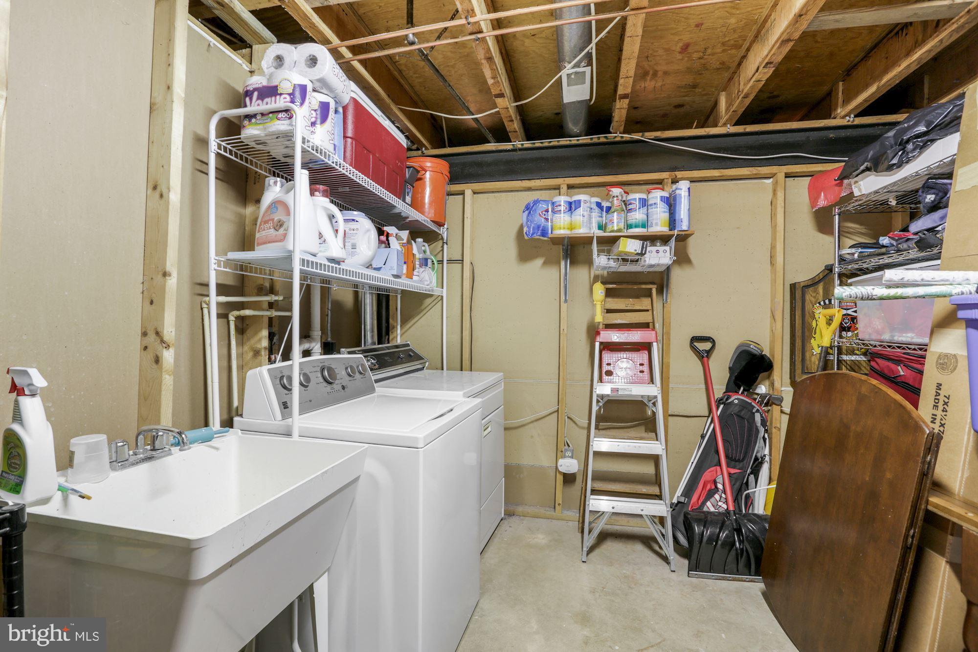 LONDON TOWN WEST - Residential