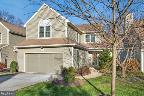 Photo of 70 Deer Ford Drive, LANCASTER, PA 17601 (MLS # PALA2079436)
