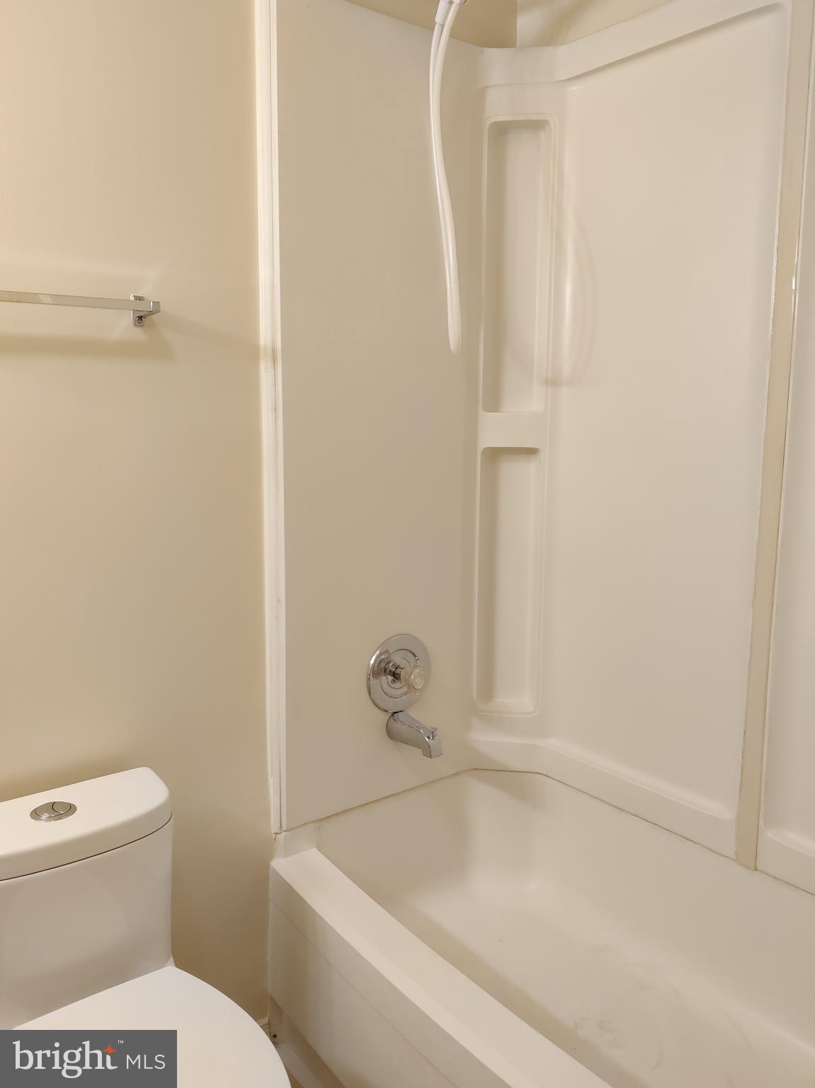 COUNTRYSIDE - Residential Lease