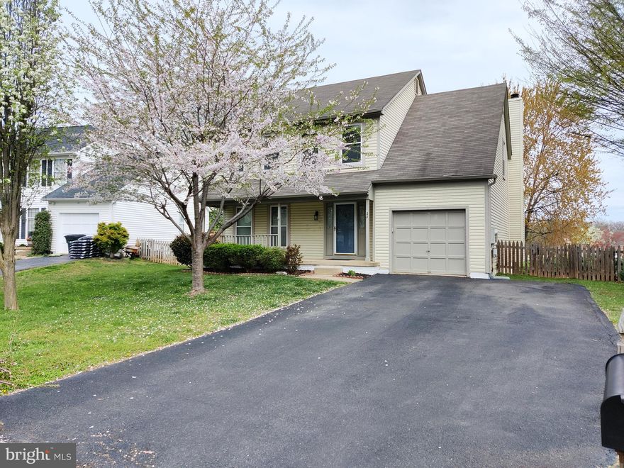 MINIMUM 24-MONTH LEASE. TOTALLY MOVE-IN CONDITION! NICE COLONIAL ON CUL-DE-SAC LOT! ONE CAR GARAGE, FRESH PAINT, BRAND NEW WOODFLOOR THROUTHOUT  THE ENTIRE HOUSE.  4 SPACIOUS BEDROOMS, 3.5 BATHROOMS, FULLY FINISHED/WALKOUT LEVEL BASEMENT. CLOSE TO SCHOOLS, SHOPPING AND MAJOR ROADS!