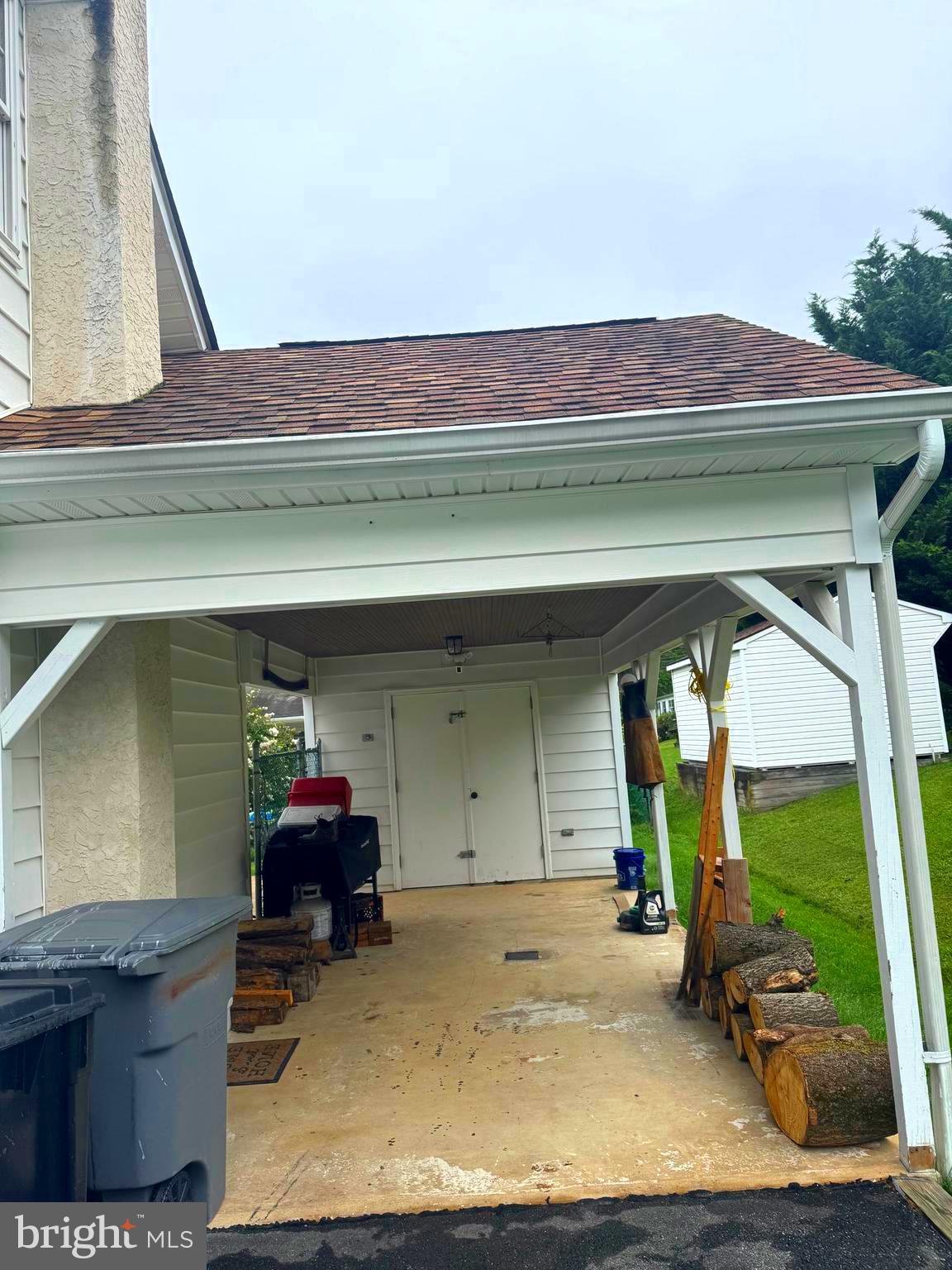 13 FOREST DRIVE
